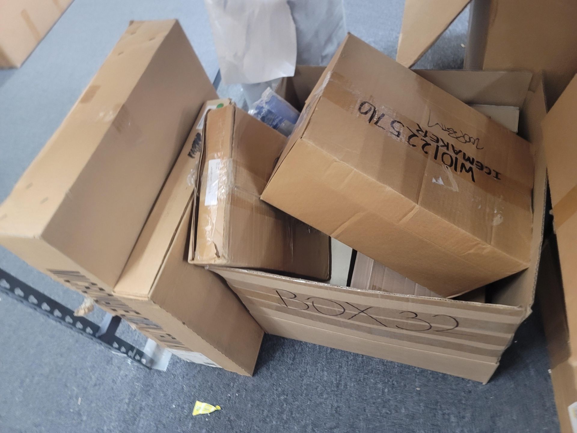 LOT - CONTENTS OF (2) 8' X 4' SHELVES, TO INCLUDE LOOSE AND BOXED APPLIANCE REPLACEMENT PARTS - Image 17 of 22