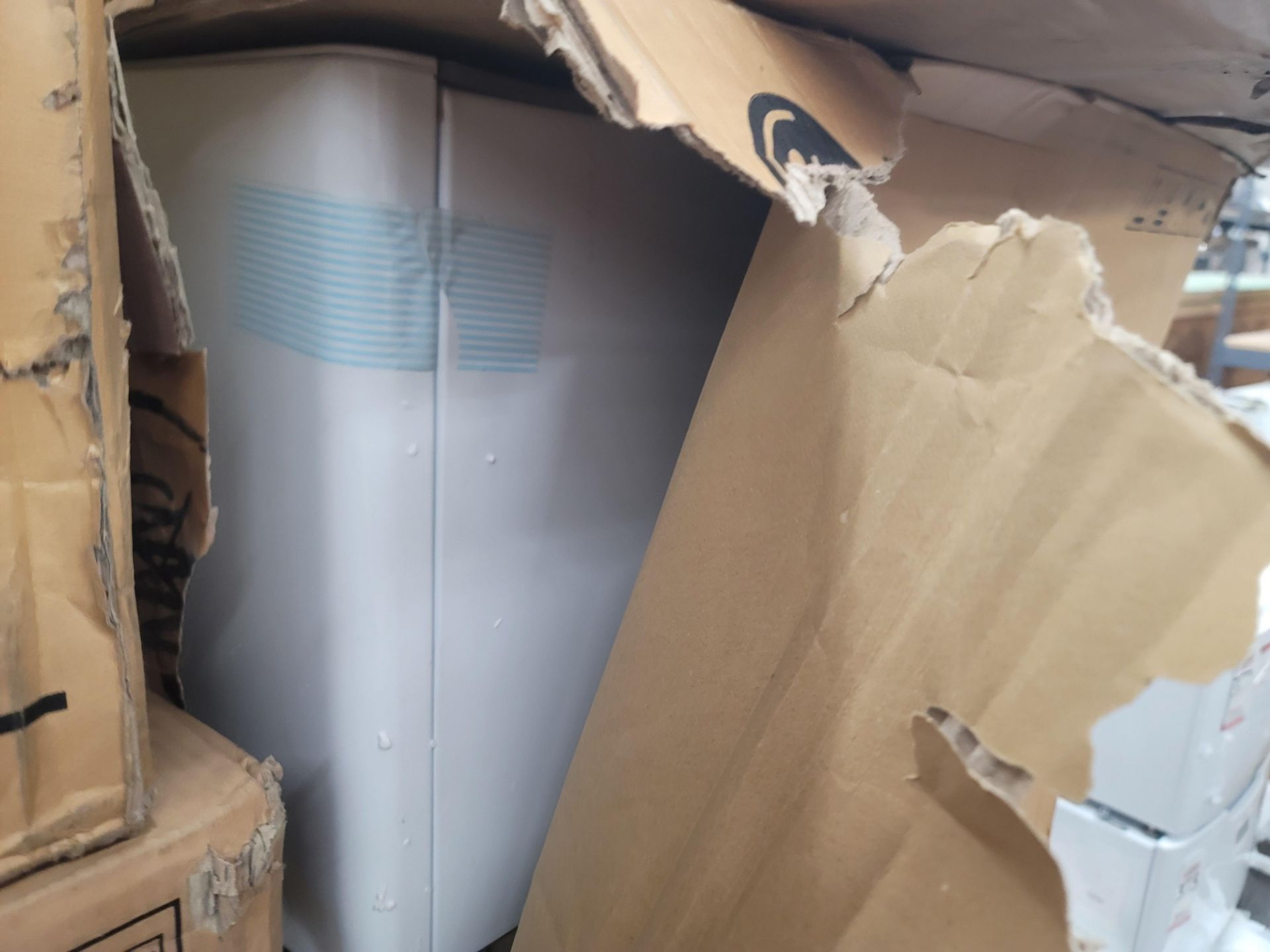 LG 27" LAUNDRY PEDESTAL W/ 13.6" HT, IN WHITE, MODEL WDP4W, IN ORIGINAL CARTON