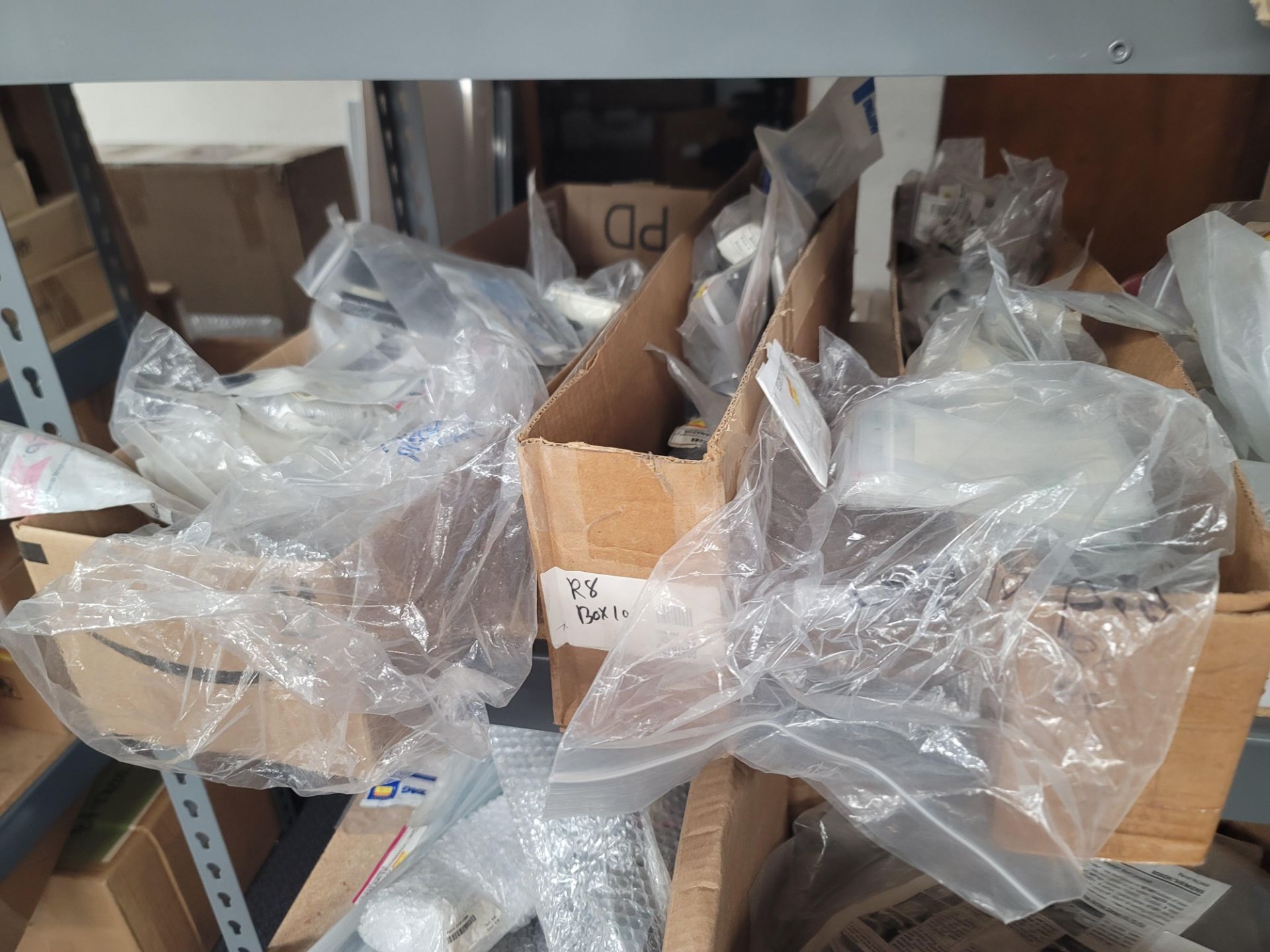 LOT - 8' SHELF UNIT W/ CONTENTS OF APPLIANCE REPLACEMENT PARTS - Image 6 of 17