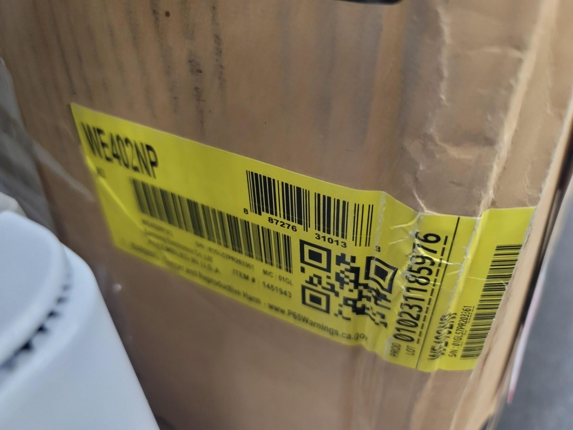 SAMSUNG 27" LAUNDRY PEDESTAL W/ 14" HT, IN PLATINUM, MODEL WE402NP, IN ORIGINAL CARTON - Image 2 of 2