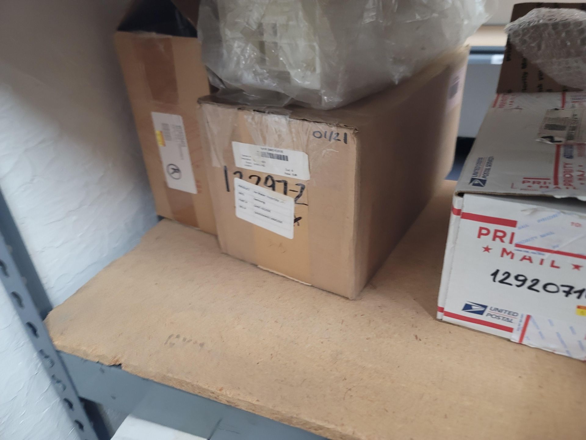 LOT - 8' SHELF UNIT W/ CONTENTS OF APPLIANCE REPLACEMENT PARTS - Image 14 of 19