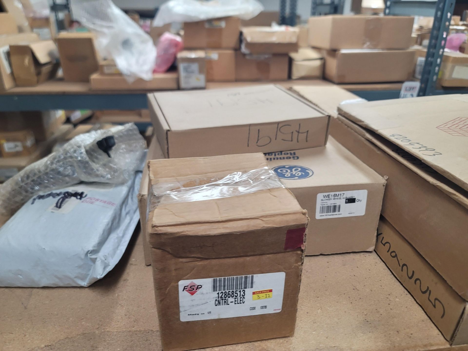 LOT - 8' SHELF UNIT W/ CONTENTS OF APPLIANCE REPLACEMENT PARTS - Image 4 of 17