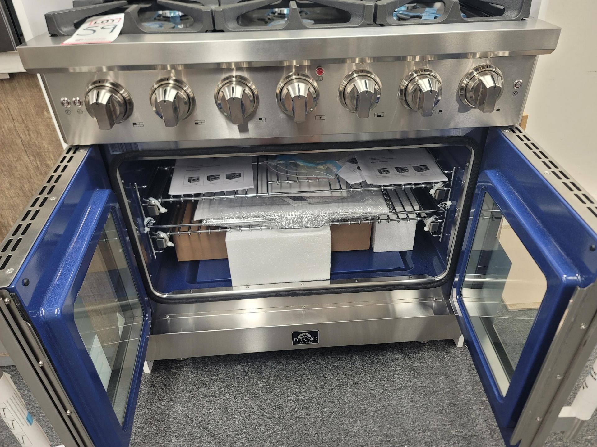 FORNO MASSIMO 36" FREESTANDING ALL GAS RANGE W/ (6) BURNERS AND 5.36 CU. FT. OVEN CAPACITY IN - Image 3 of 5