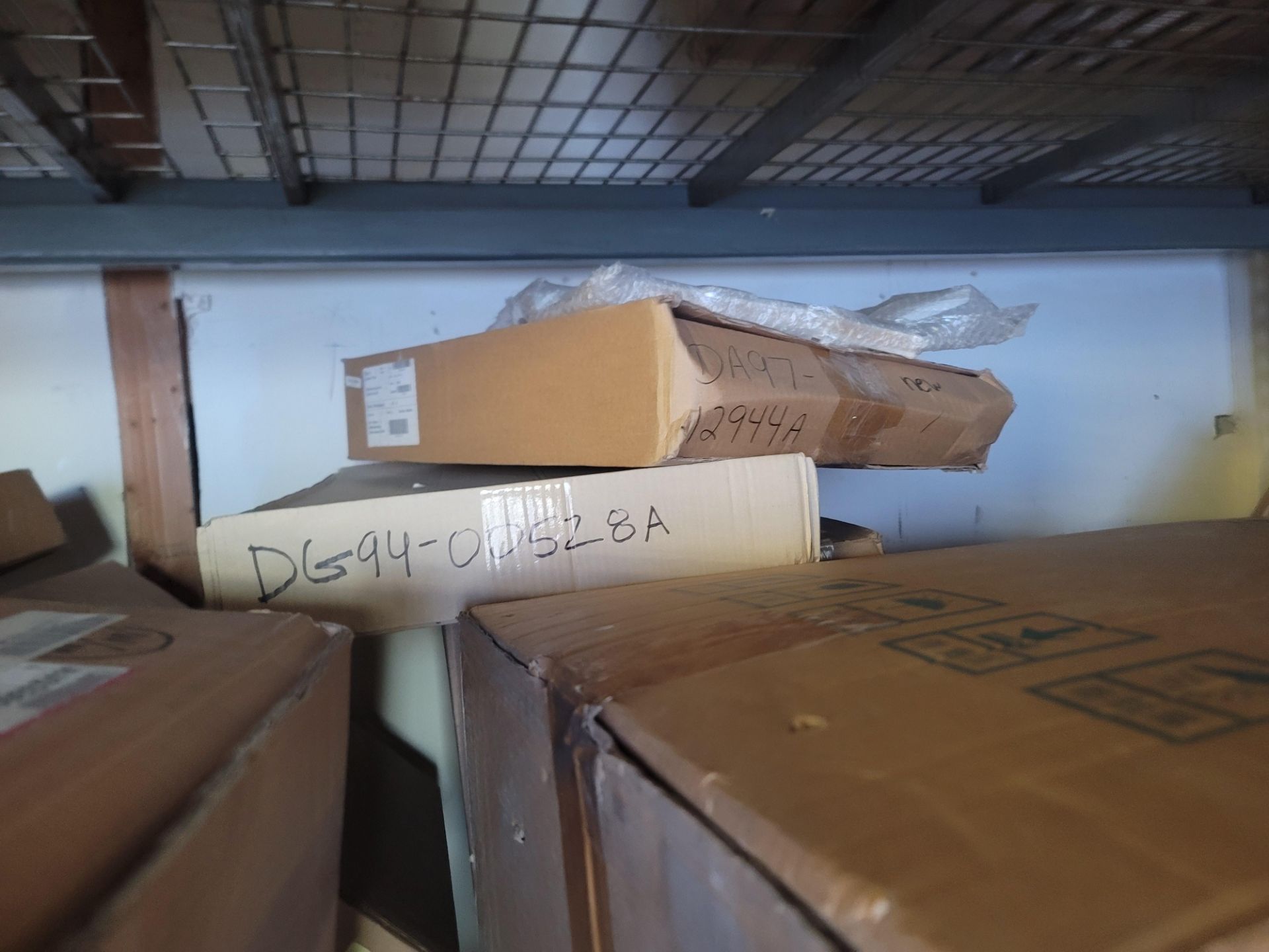 LOT - (1) SHELF OF BOXED APPLIANCE REPLACEMENT PARTS, LARGE UNKNOWN QTY OF CARTONS - Image 20 of 22