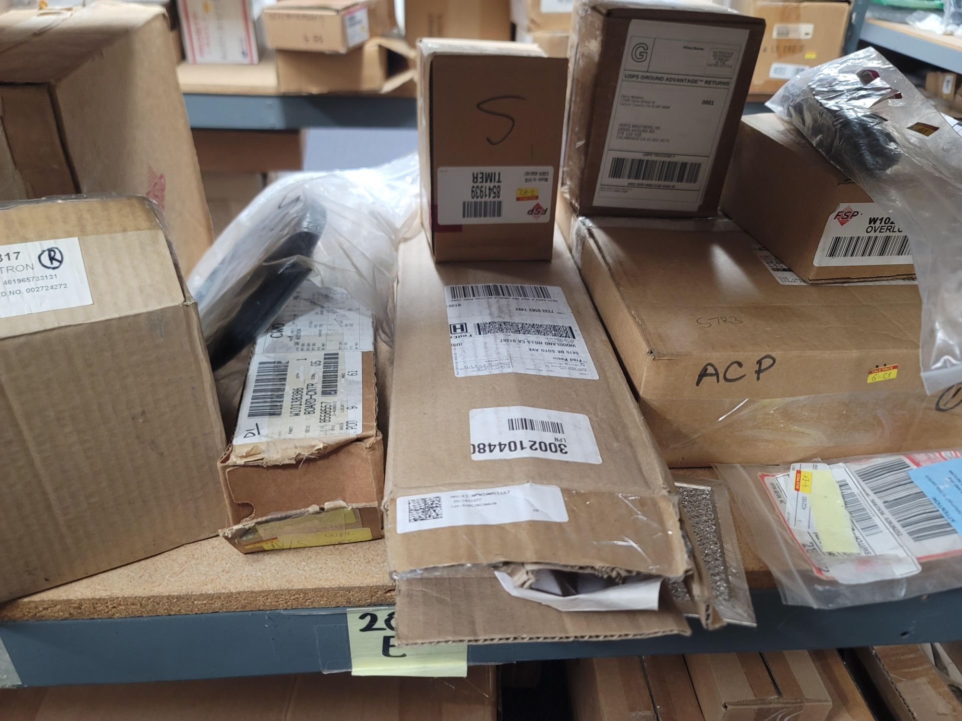 LOT - 8' SHELF UNIT W/ CONTENTS OF APPLIANCE REPLACEMENT PARTS - Image 13 of 19