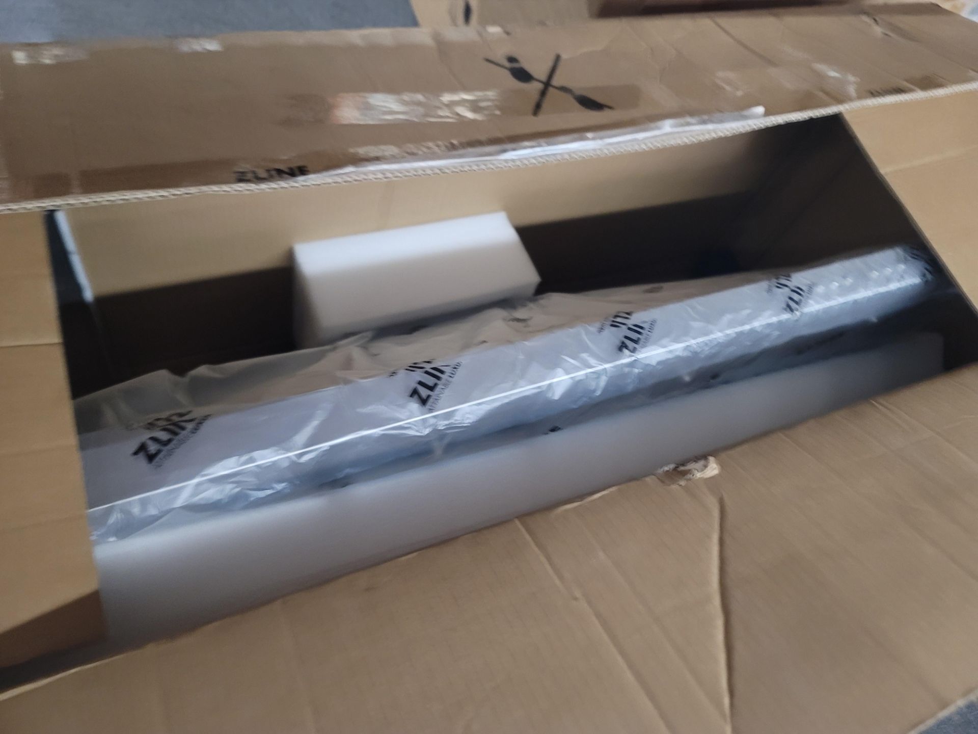 ZLINE 48" PROFESSIONAL WALL MOUNT