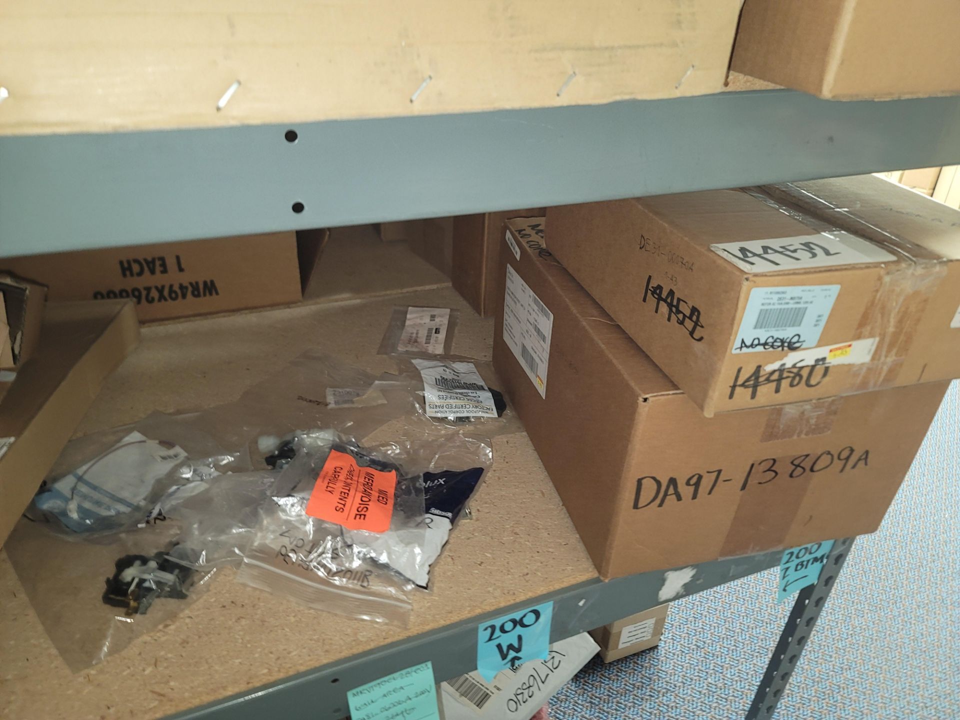 LOT - 8' SHELF UNIT W/ CONTENTS OF APPLIANCE REPLACEMENT PARTS - Image 15 of 19