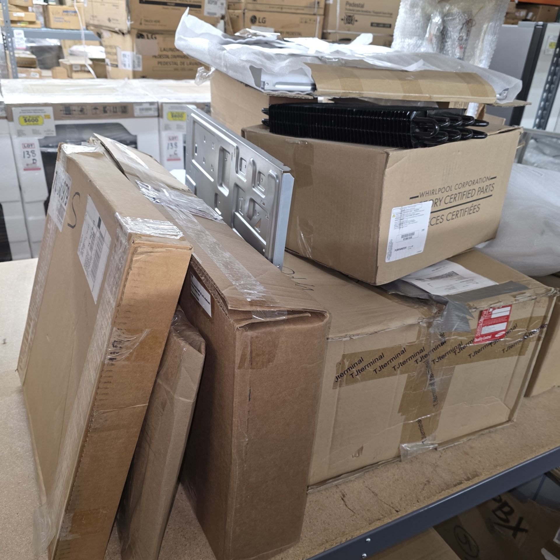 LOT - CONTENTS OF (1) 8' X 4' SHELF, TO INCLUDE APPLIANCE REPLACEMENT PARTS - Image 3 of 4