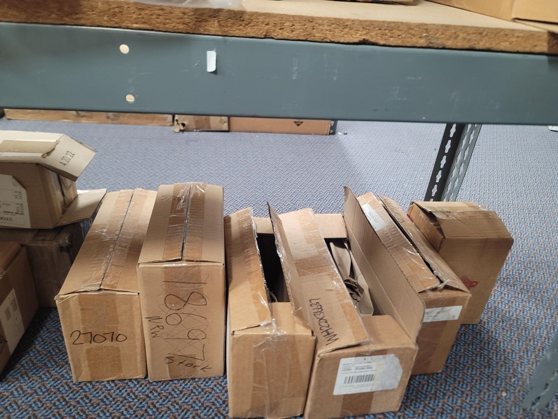 LOT - 8' SHELF UNIT W/ CONTENTS OF APPLIANCE REPLACEMENT PARTS - Image 19 of 19