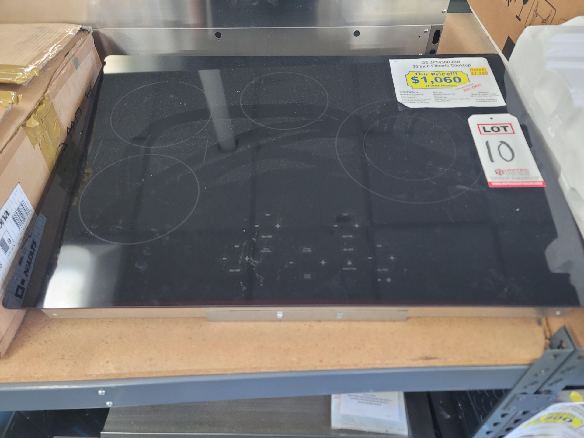 GE 30" SMOOTHTOP ELECTRIC COOKTOP W/ (4) BURNERS, MODEL JP5030DJBB