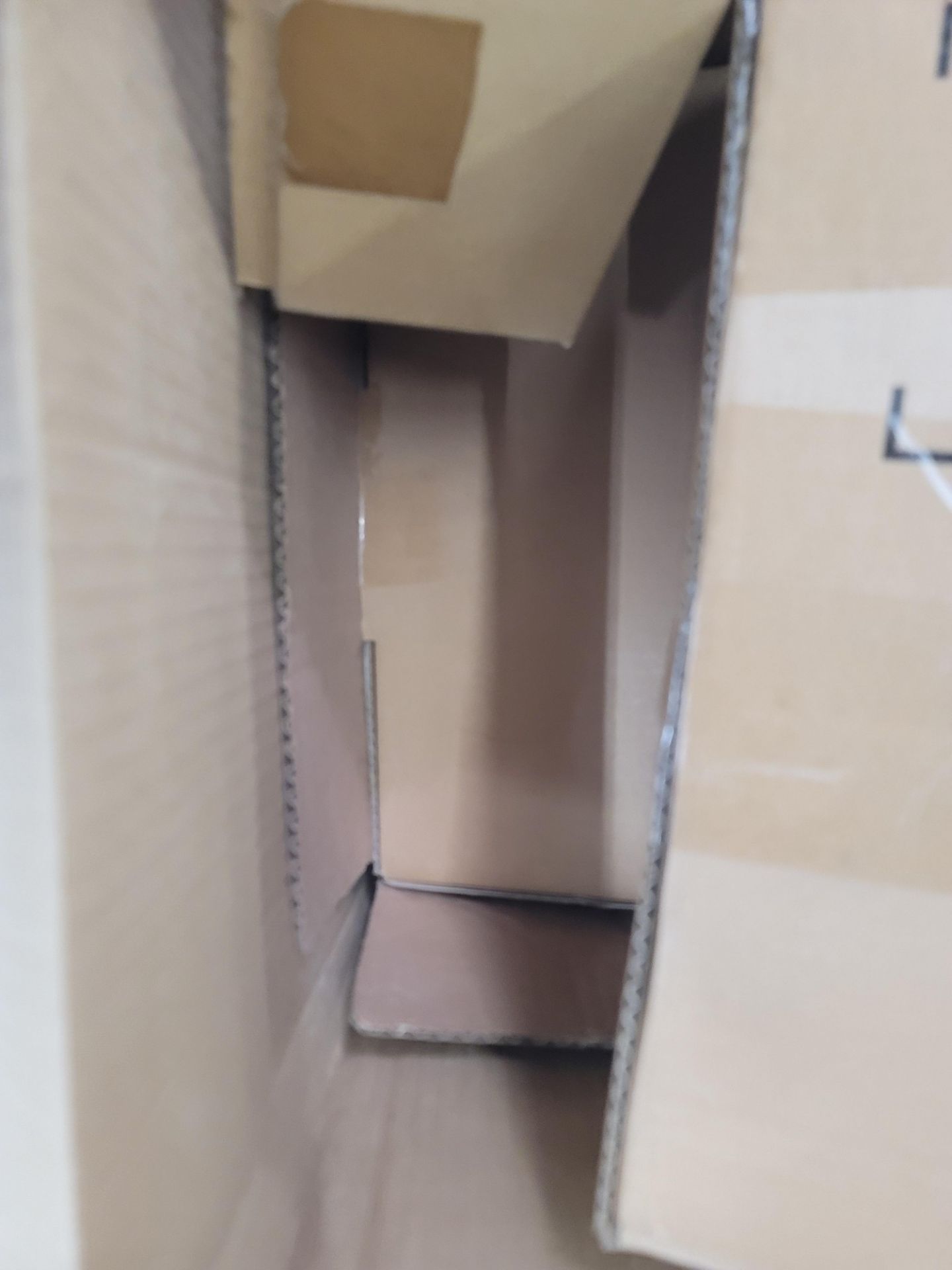 LOT - CONTENTS ONLY OF WIRE CART, TO CONTAIN APPLIANCE REPLACEMENT PARTS, PLUS BOX OF PARTS IN - Image 27 of 29