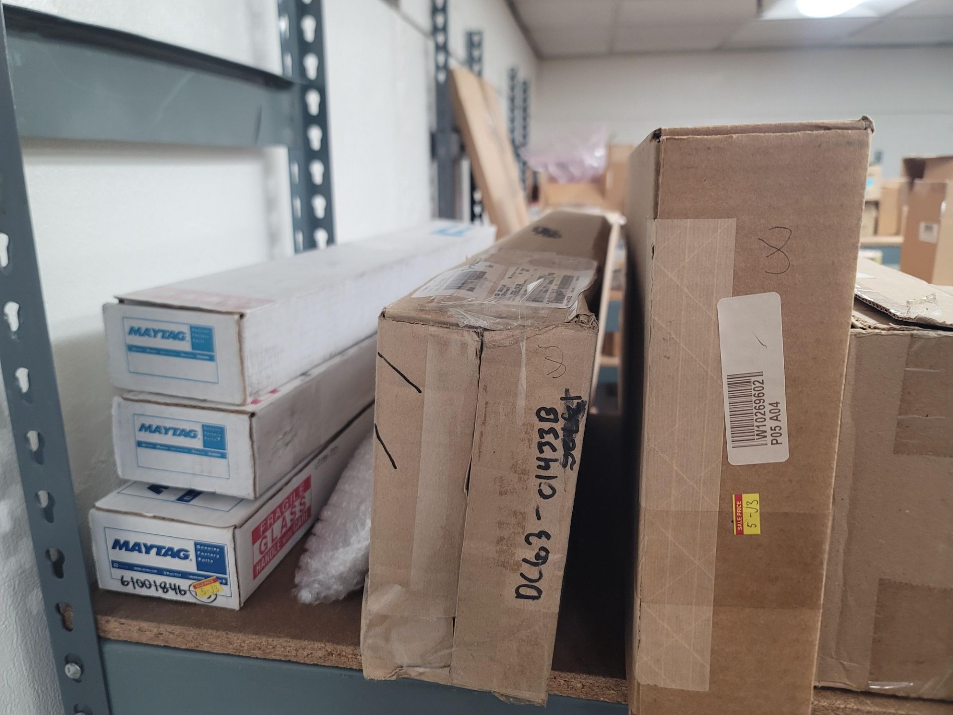 LOT - 8' SHELF UNIT W/ CONTENTS OF APPLIANCE REPLACEMENT PARTS - Image 7 of 18