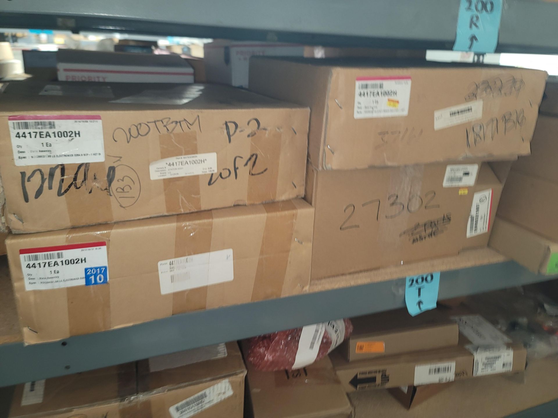 LOT - 8' SHELF UNIT W/ CONTENTS OF APPLIANCE REPLACEMENT PARTS - Image 10 of 19