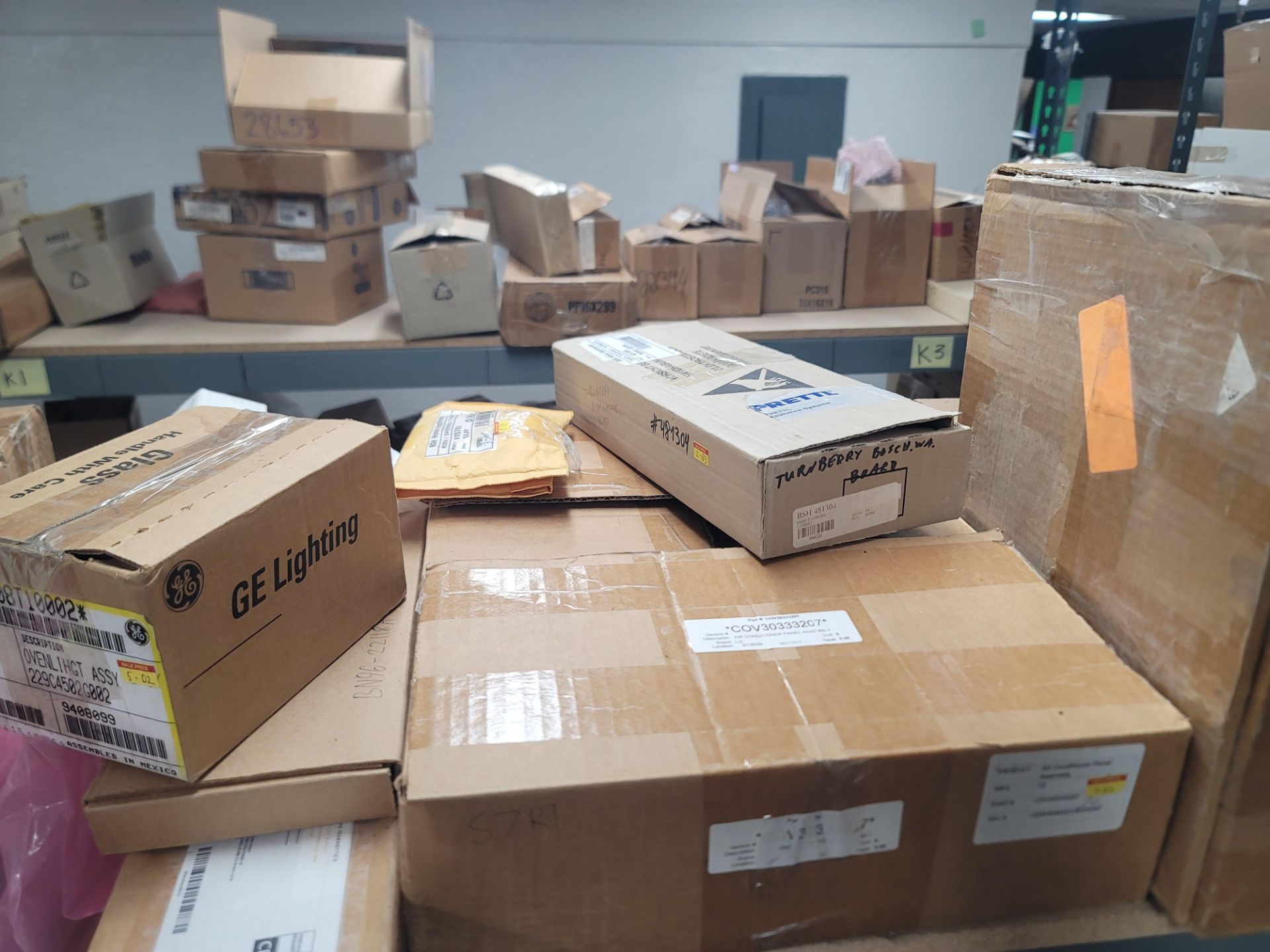 LOT - 8' SHELF UNIT W/ CONTENTS OF APPLIANCE REPLACEMENT PARTS - Image 4 of 19