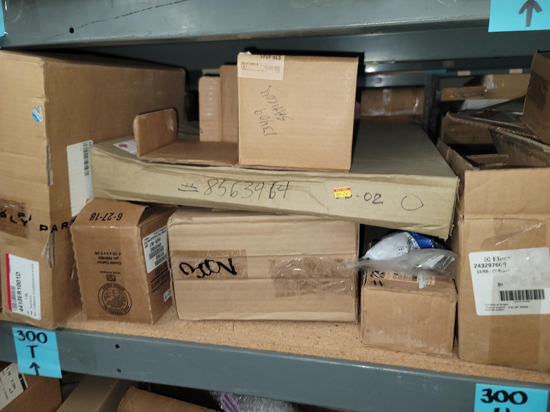 LOT - 8' SHELF UNIT W/ CONTENTS OF APPLIANCE REPLACEMENT PARTS - Image 8 of 16