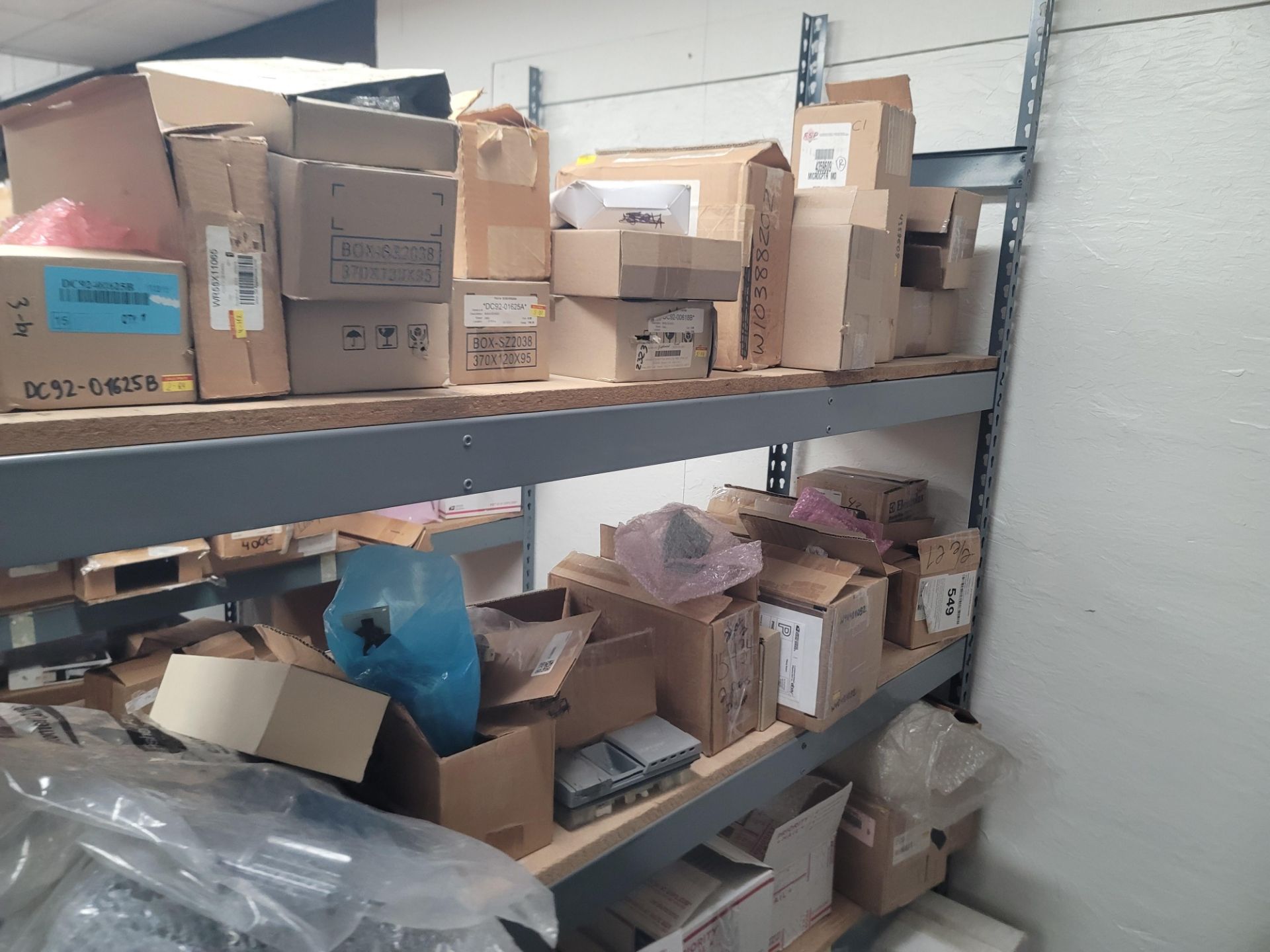 LOT - 8' SHELF UNIT W/ CONTENTS OF APPLIANCE REPLACEMENT PARTS - Image 18 of 19