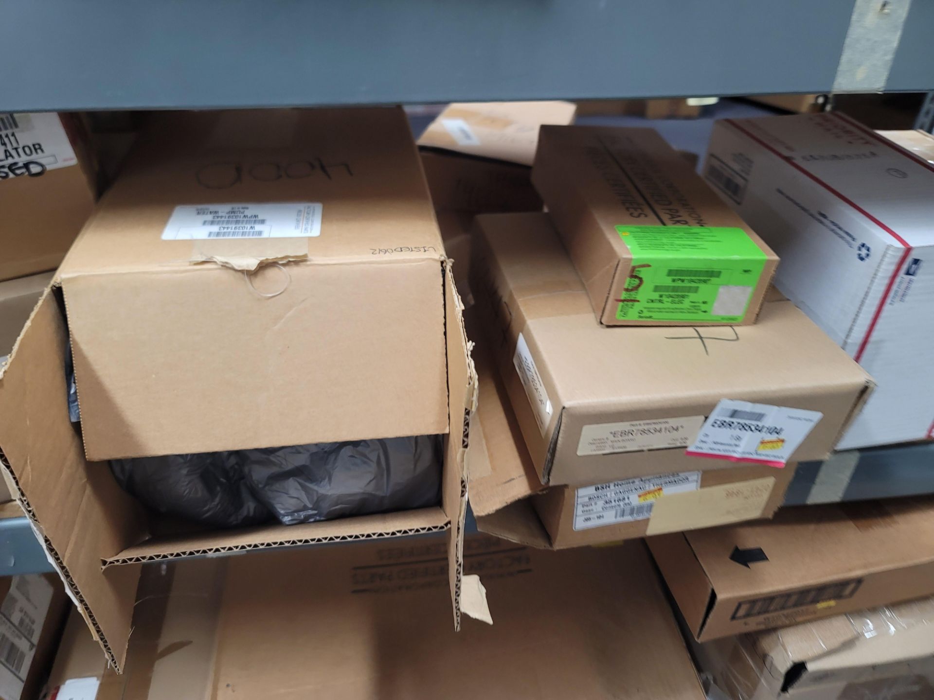 LOT - 8' SHELF UNIT W/ CONTENTS OF APPLIANCE REPLACEMENT PARTS - Image 20 of 26