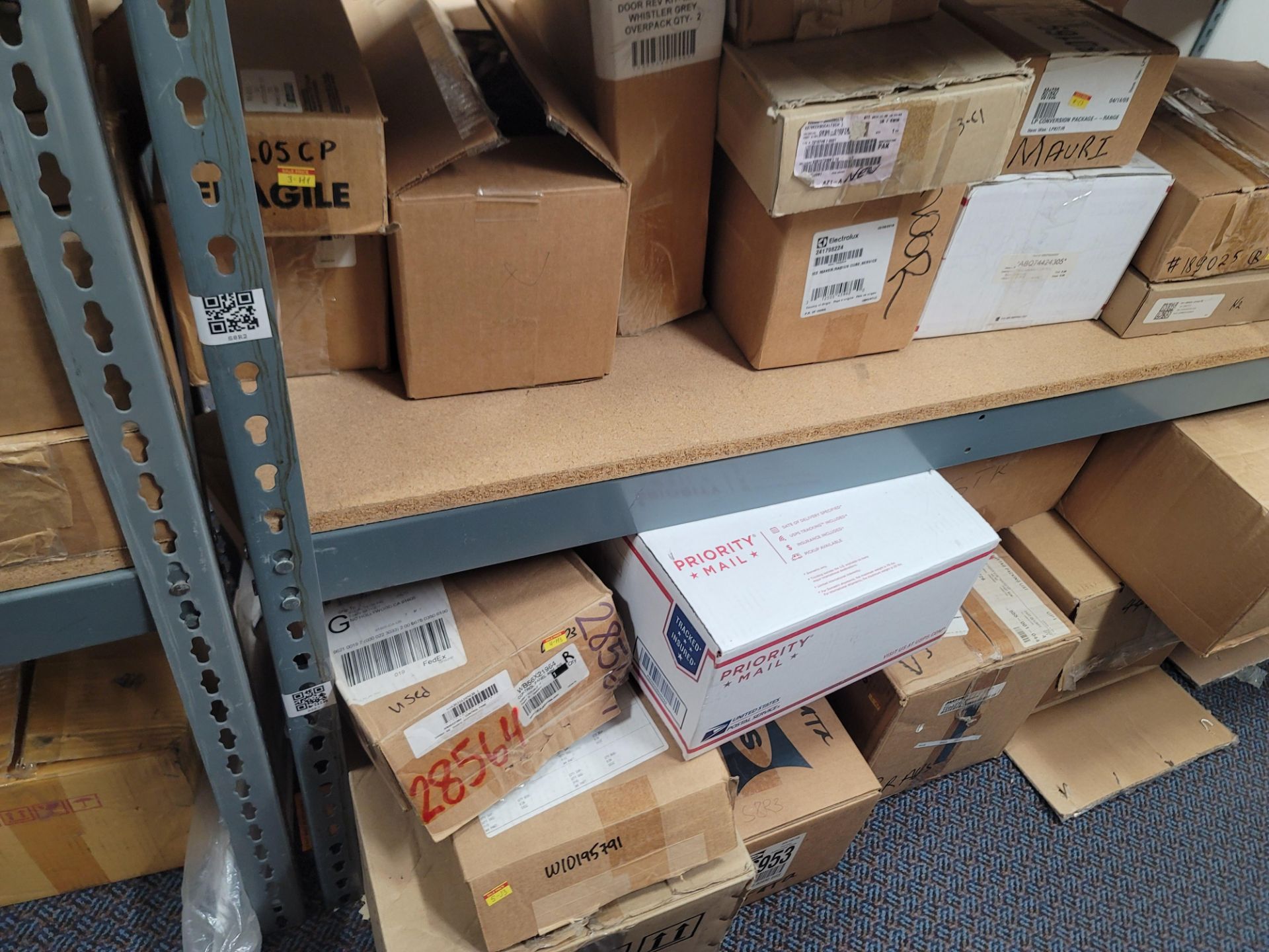 LOT - 8' SHELF UNIT W/ CONTENTS OF APPLIANCE REPLACEMENT PARTS - Image 21 of 21