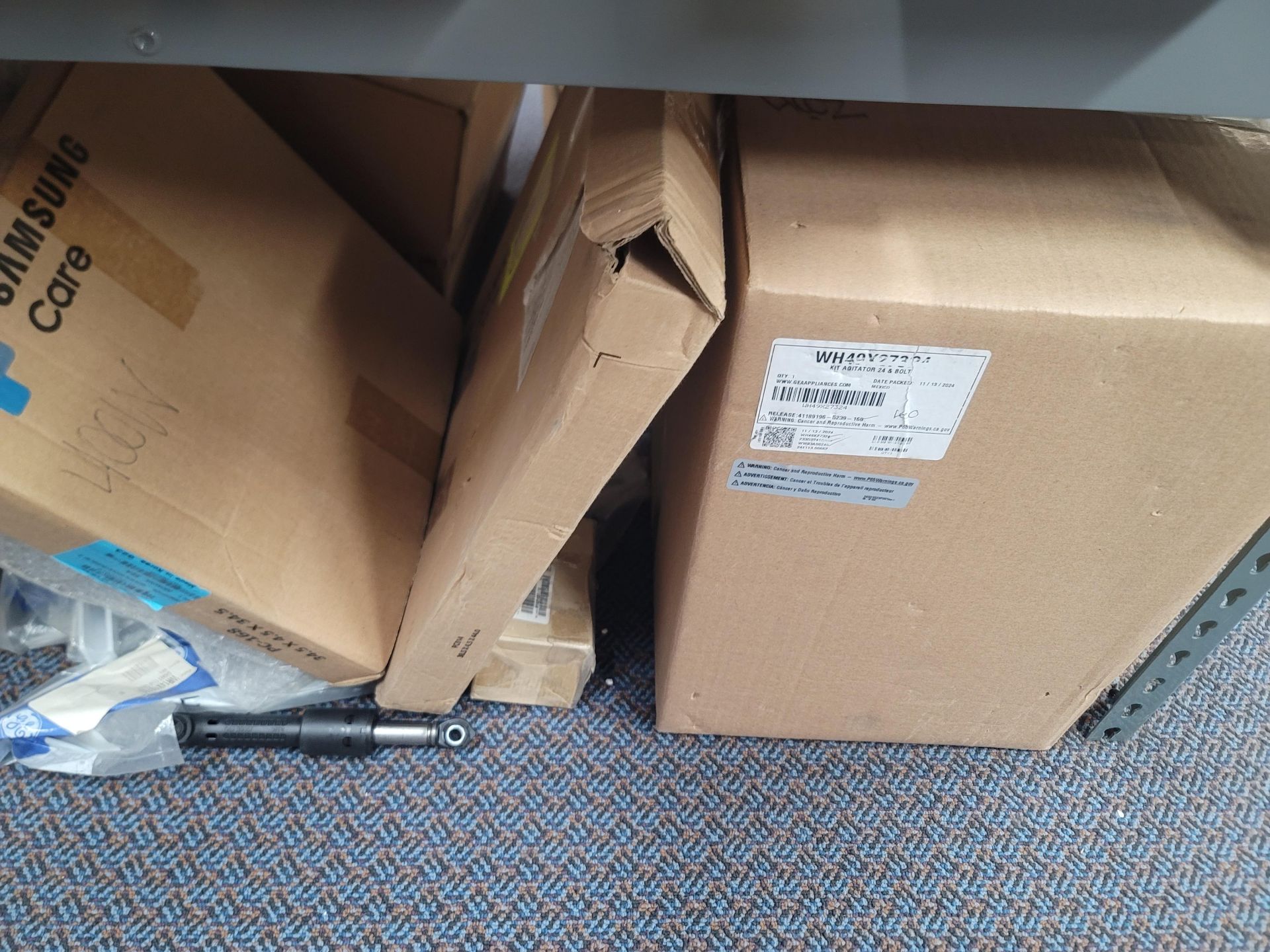 LOT - 8' SHELF UNIT W/ CONTENTS OF APPLIANCE REPLACEMENT PARTS - Image 16 of 16