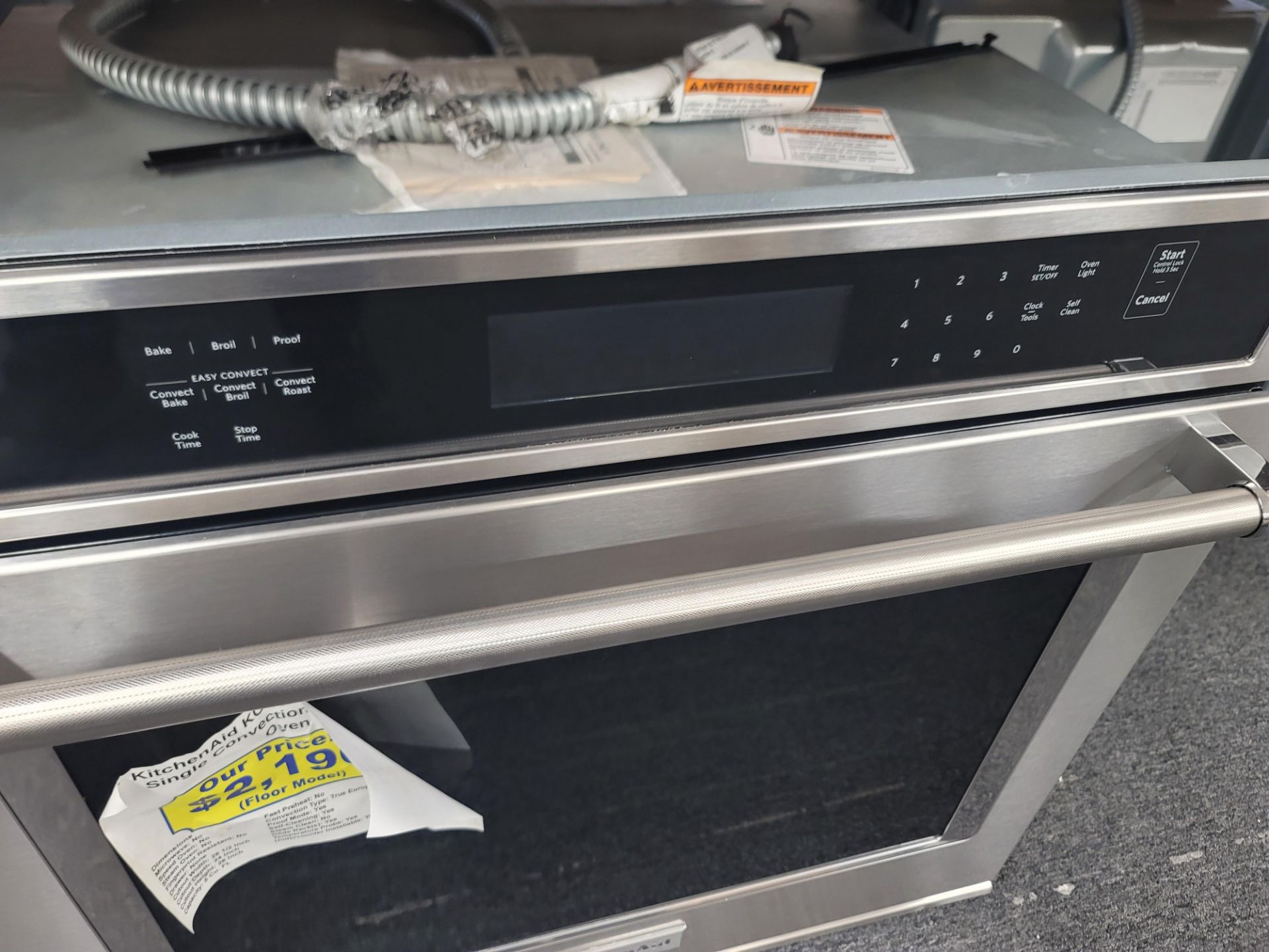 KITCHENAID 30" SINGLE CONVECTION ELECTRIC WALL OVEN W/ 5.0 CU. FT. CAPACITY IN STAINLESS STEEL, - Image 2 of 4