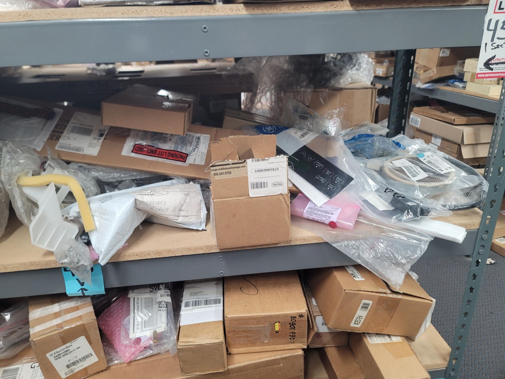 LOT - 8' SHELF UNIT W/ CONTENTS OF APPLIANCE REPLACEMENT PARTS - Image 8 of 16