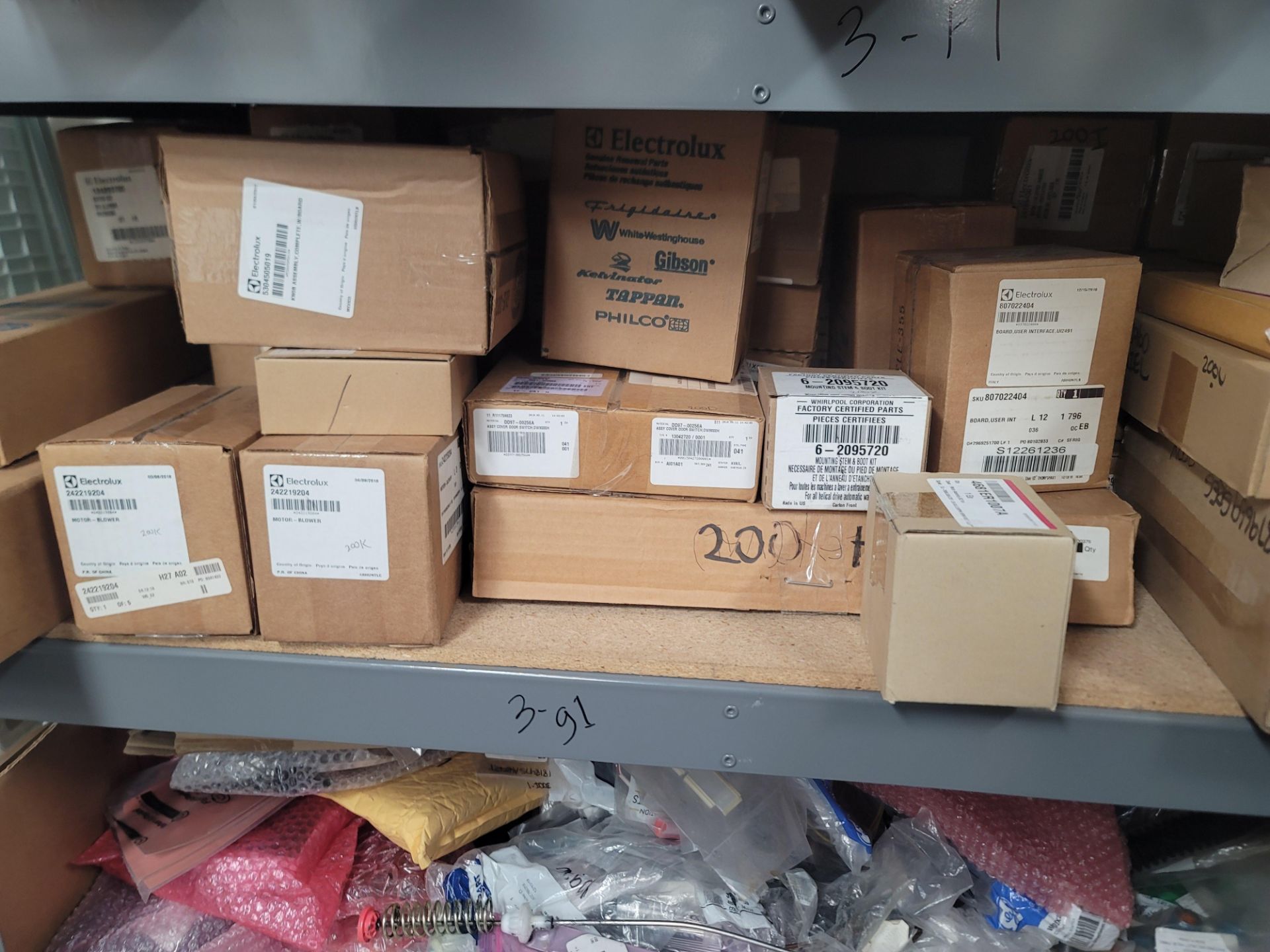 LOT - 8' SHELF UNIT W/ CONTENTS OF APPLIANCE REPLACEMENT PARTS - Image 14 of 23