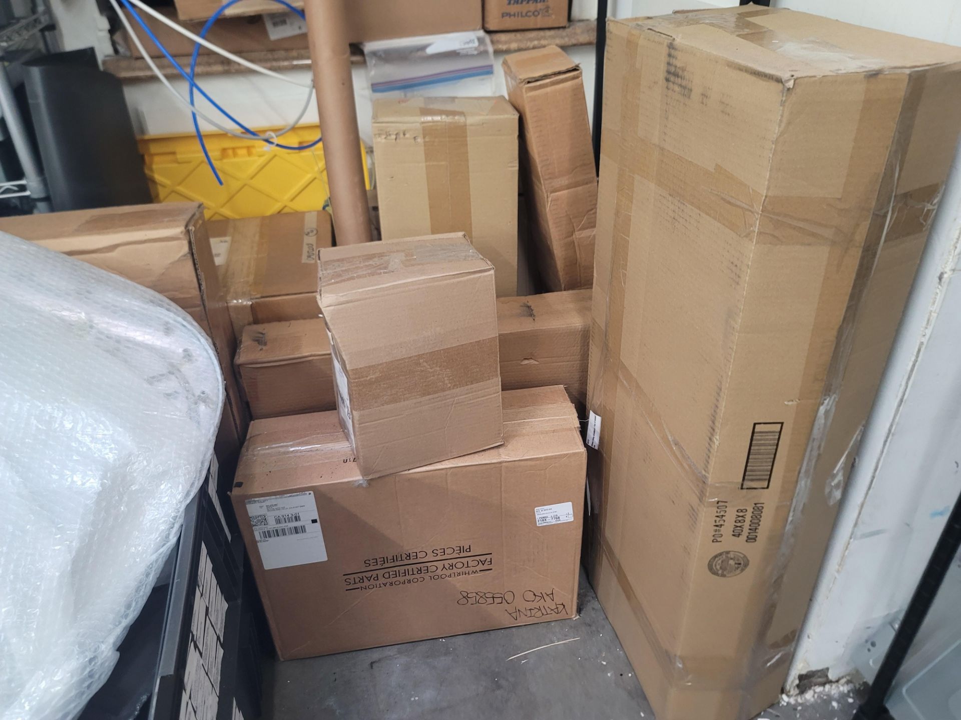 LOT - CONTENTS OF CORNER UNDER STAIRS, TO INCLUDE SHELF UNIT AND ALL APPLIANCE REPLACEMENT PARTS - Image 11 of 12