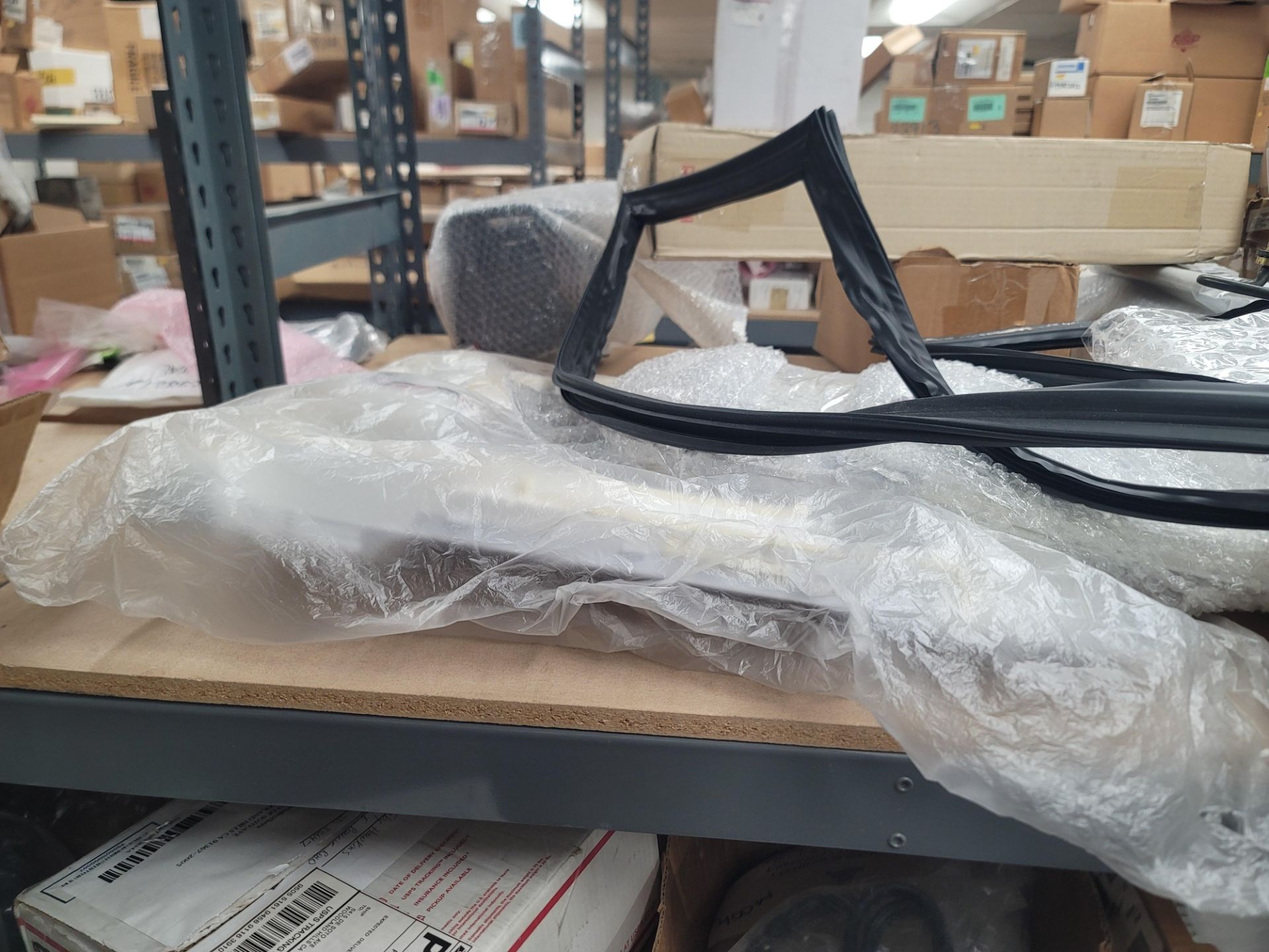 LOT - 8' SHELF UNIT W/ CONTENTS OF APPLIANCE REPLACEMENT PARTS - Image 5 of 16