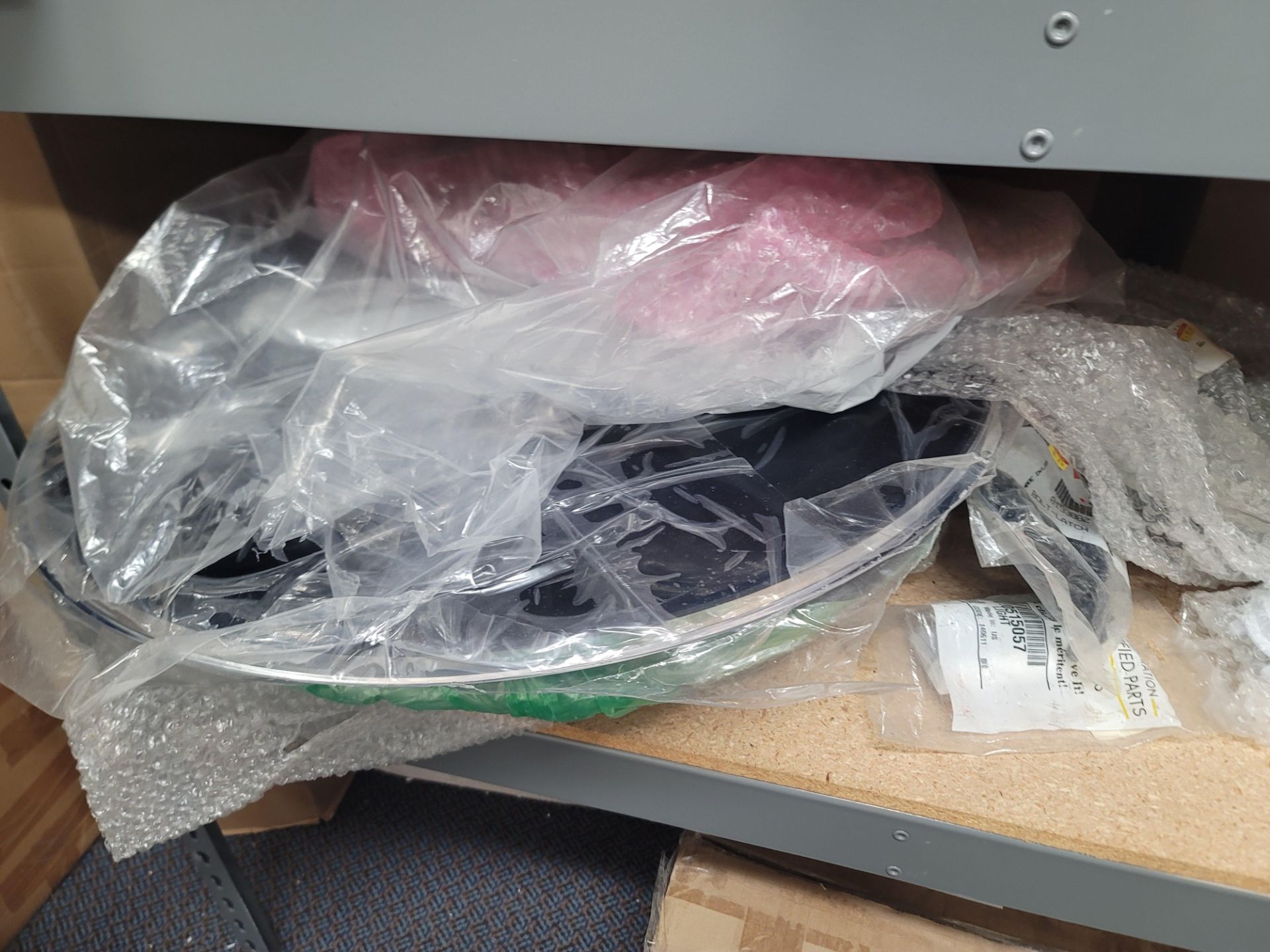 LOT - 8' SHELF UNIT W/ CONTENTS OF APPLIANCE REPLACEMENT PARTS - Image 15 of 19