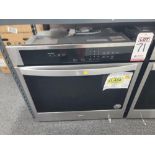WHIRLPOOL 30" SINGLE ELECTRIC WALL OVEN W/ 5.0 CU. FT. CAPACITY IN STAINLESS STEEL, MODEL