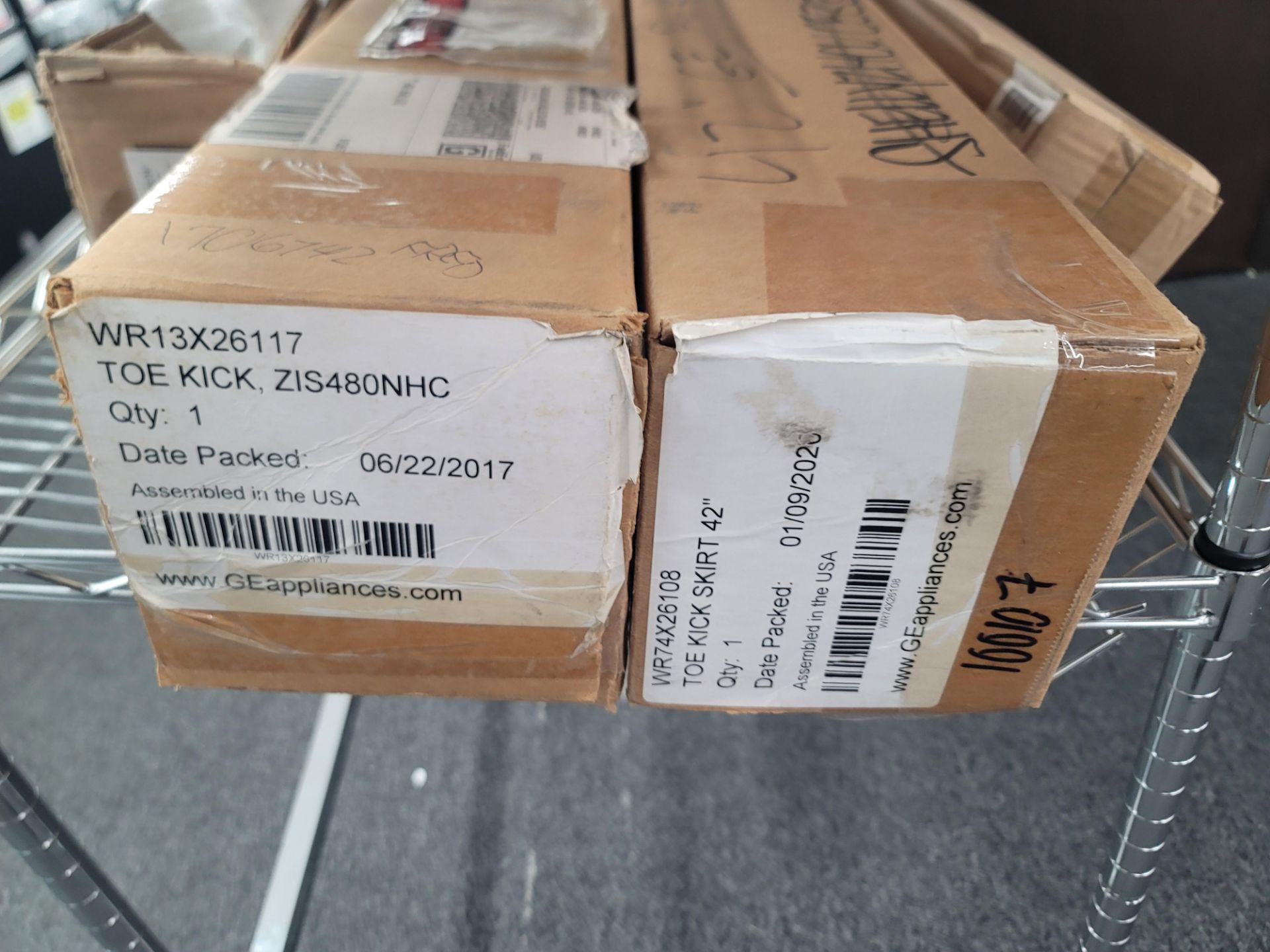 LOT - CONTENTS ONLY OF WIRE CART, TO CONTAIN APPLIANCE REPLACEMENT PARTS - Image 2 of 16