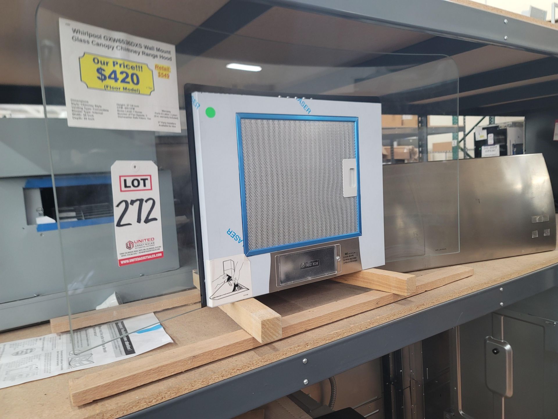 WHIRLPOOL 36" WALL MOUNT GLASS CANOPY CHIMNEY RANGE HOOD, MODEL GXW6536DXS