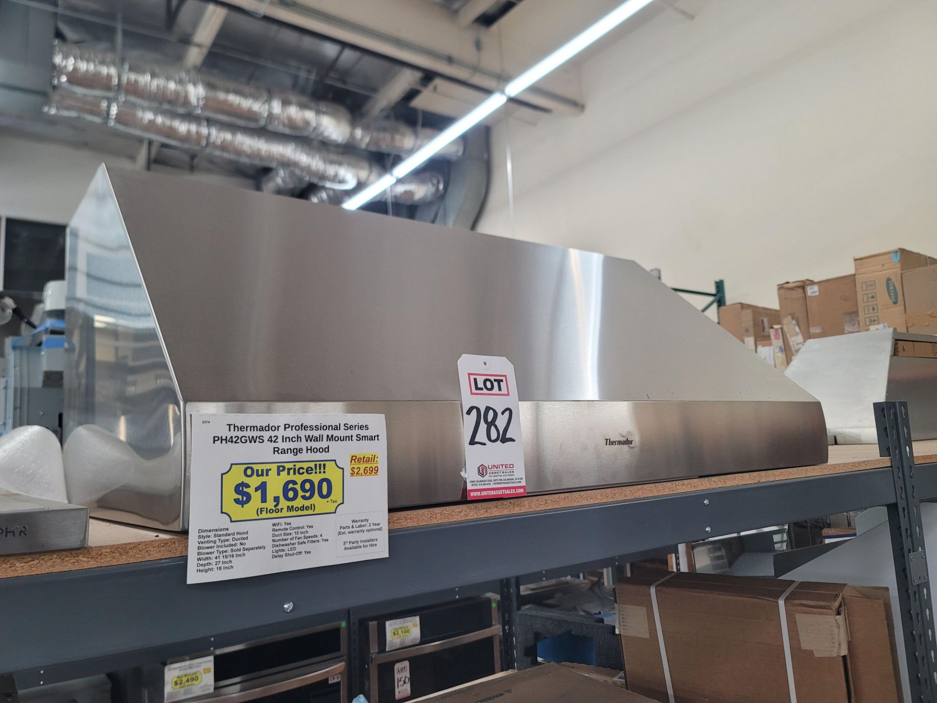 THERMADOR PROFESSIONAL SERIES 42" WALL MOUNT SMART RANGE HOOD, MODEL PH42GWS