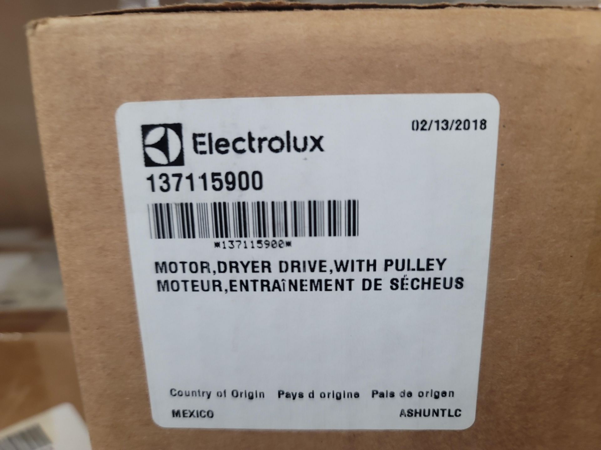 LOT - CONTENTS OF (2) 8' X 4' SHELVES, TO INCLUDE LOOSE AND BOXED APPLIANCE REPLACEMENT PARTS - Image 8 of 22