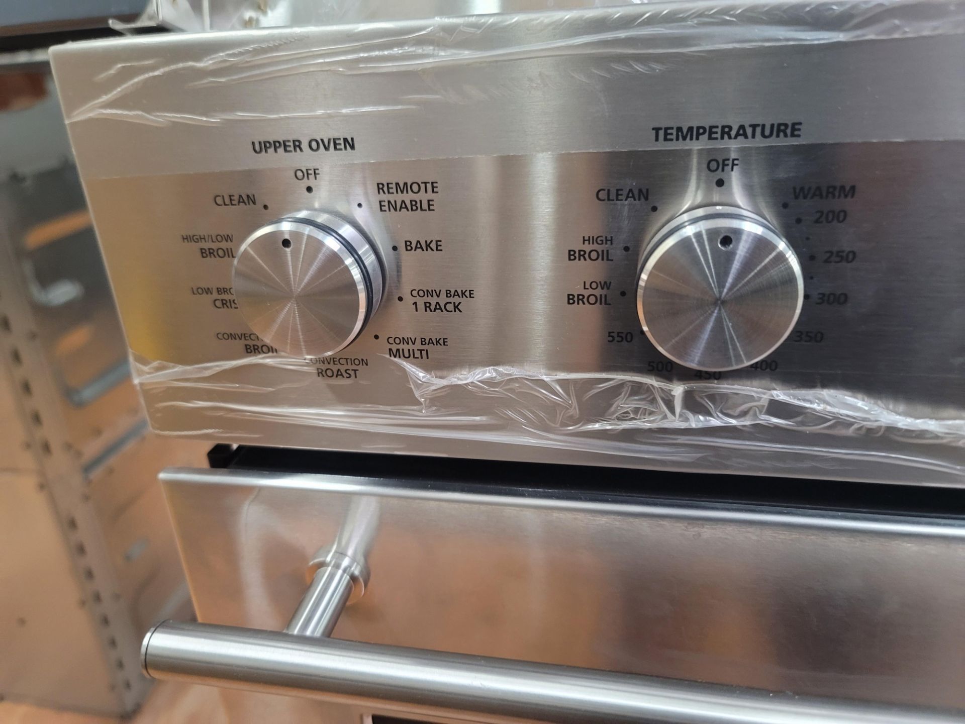 MONOGRAM 30" SMART DOUBLE ELECTRIC WALL OVEN IN STAINLESS STEEL, CAPACITY: UPPER 5.0 CU. FT. / LOWER - Image 2 of 6