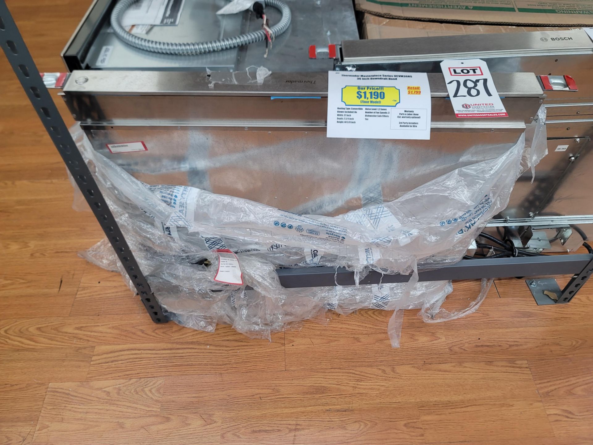 THERMADOR MASTERPIECE SERIES 36" DOWNDRAFT HOOD, MODEL UCVM36RS