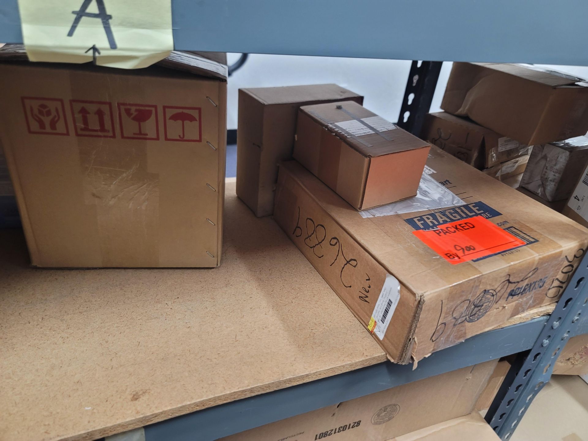 LOT - 8' SHELF UNIT W/ CONTENTS OF APPLIANCE REPLACEMENT PARTS - Image 10 of 19