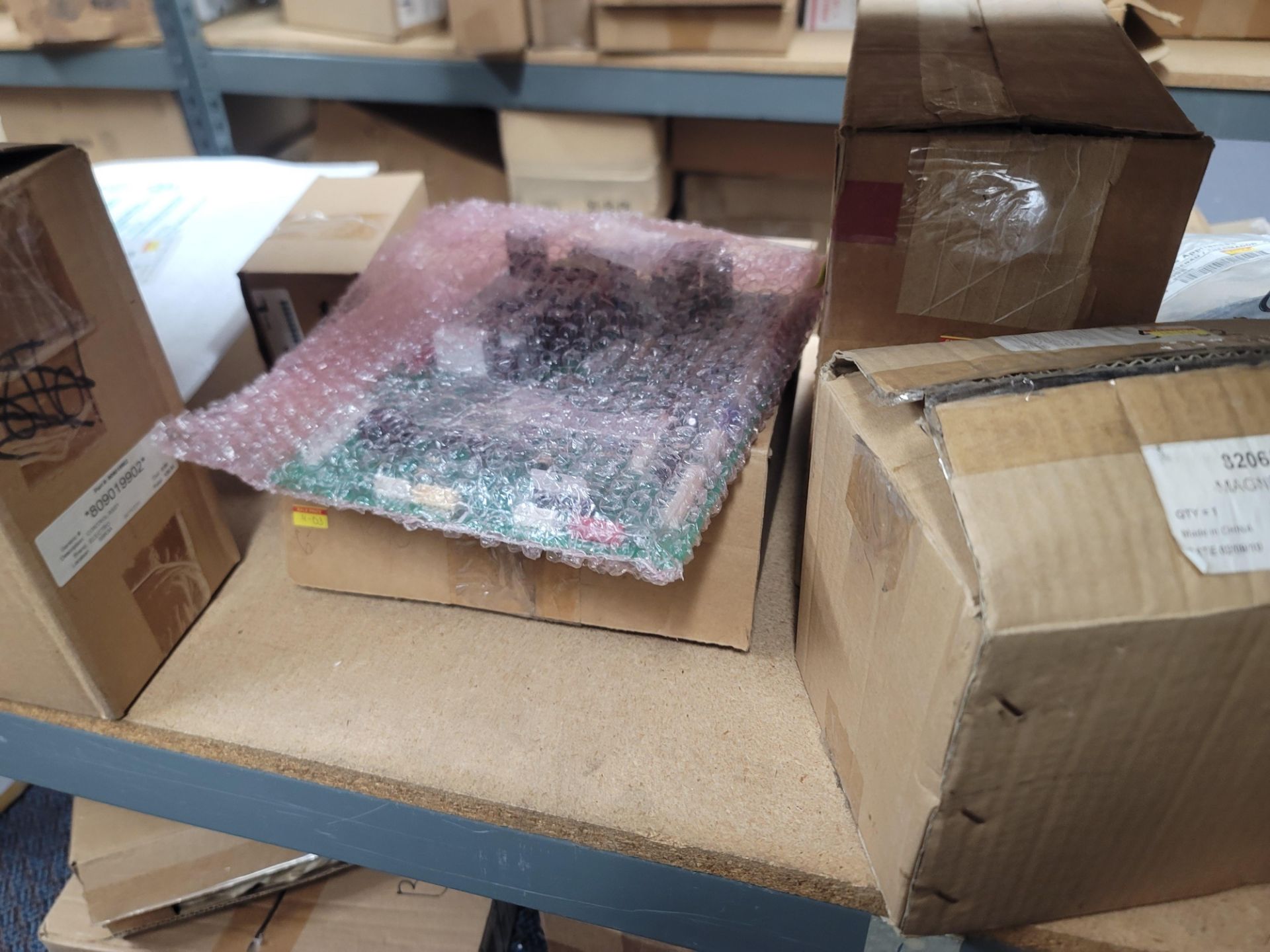 LOT - 8' SHELF UNIT W/ CONTENTS OF APPLIANCE REPLACEMENT PARTS - Image 14 of 19