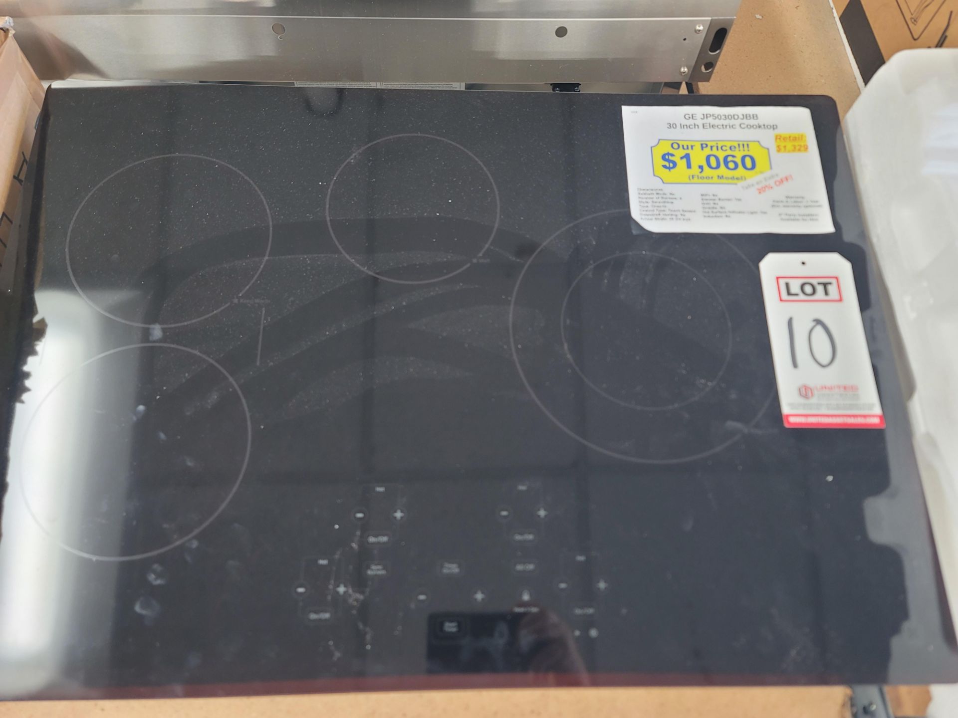 GE 30" SMOOTHTOP ELECTRIC COOKTOP W/ (4) BURNERS, MODEL JP5030DJBB - Image 2 of 3