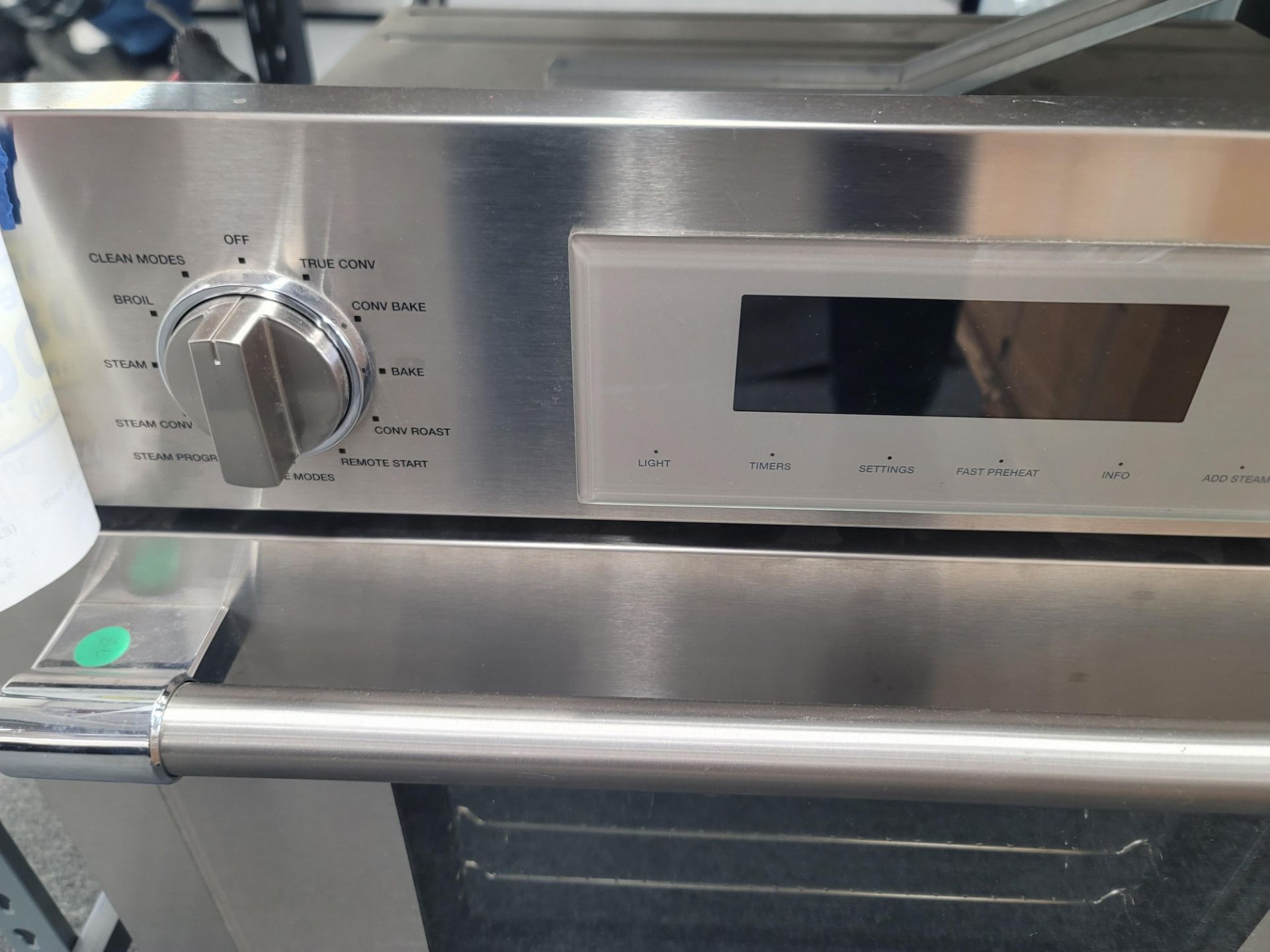 THERMADOR 30" SINGLE WALL OVEN W/ STEAM PROGRAM AND 2.8 CU. FT. CAPACITY IN STAINLESS STEEL, MODEL - Image 2 of 4