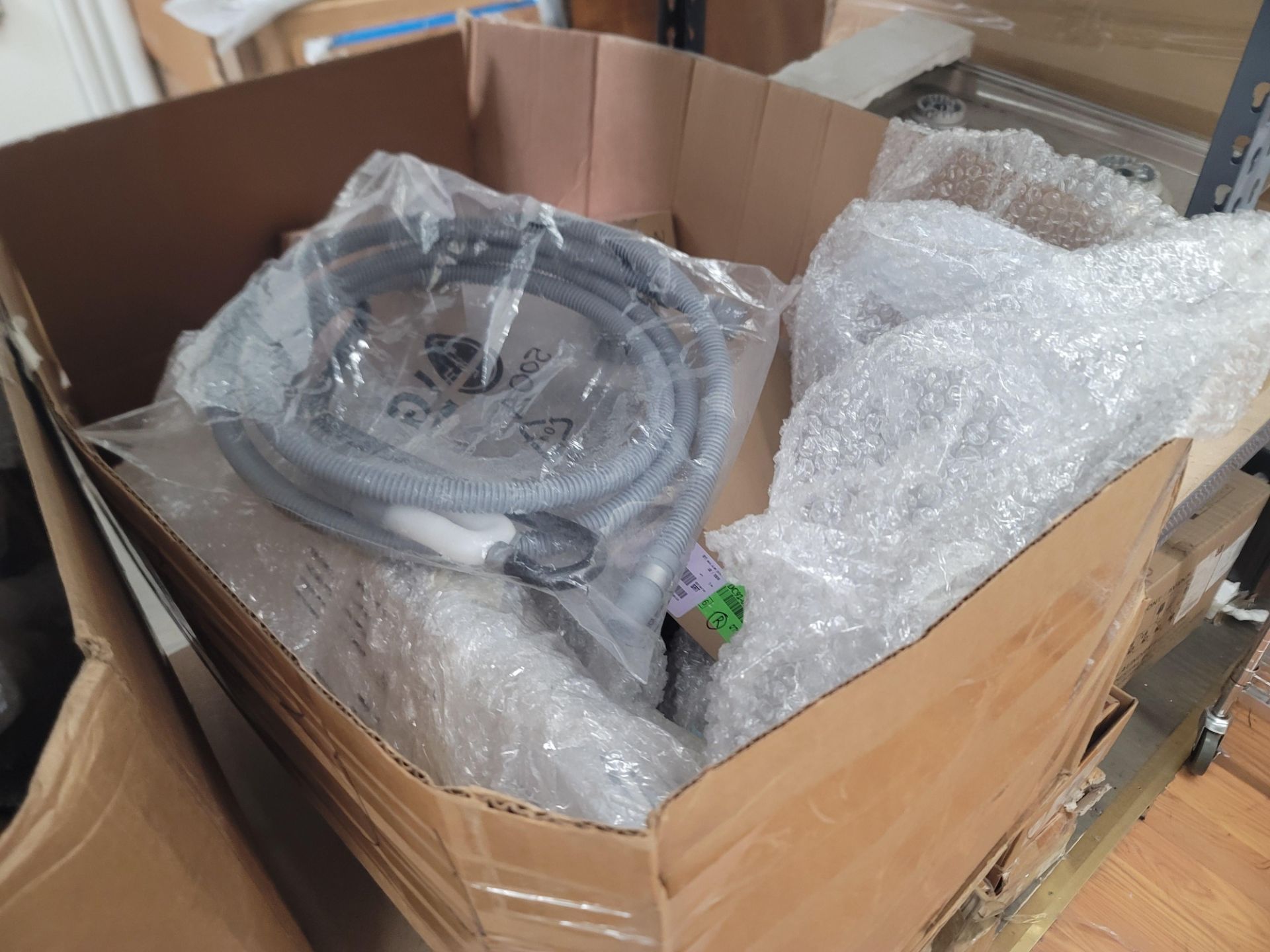 LOT - ALL APPLIANCE PARTS ON (2) 8' SHELVES - Image 5 of 8