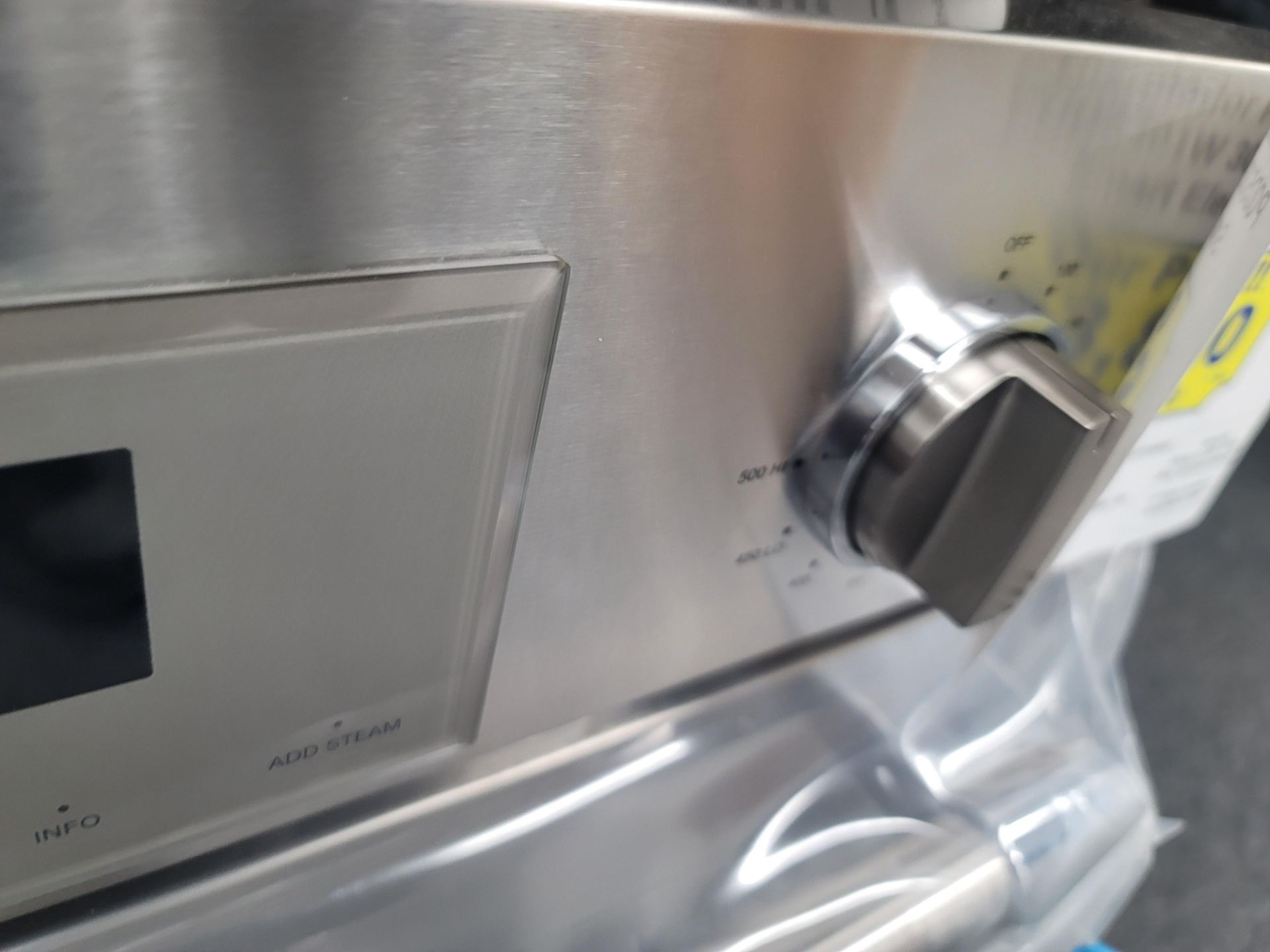 THERMADOR PROFESSIONAL SERIES 30" SINGLE STEAM SMART ELECTRIC WALL OVEN W/ 2.8 CU. FT. CAPACITY IN - Image 3 of 5