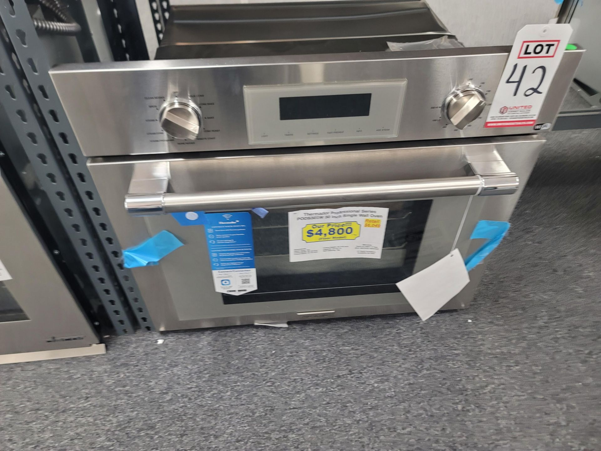 THERMADOR PROFESSIONAL SERIES 30" SINGLE ELECTRIC WALL OVEN W/ 2.8 CU. FT. CAPACITY IN STAINLESS