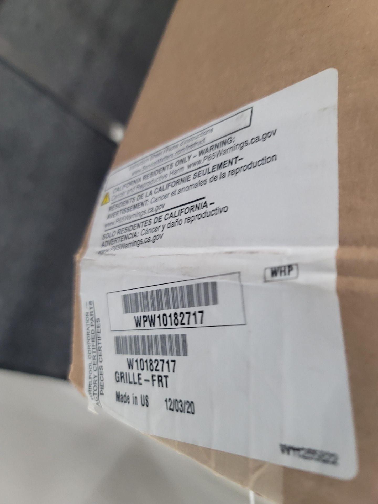 LOT - CONTENTS ONLY OF WIRE CART, TO CONTAIN APPLIANCE REPLACEMENT PARTS, PLUS BOX OF PARTS IN - Image 17 of 29