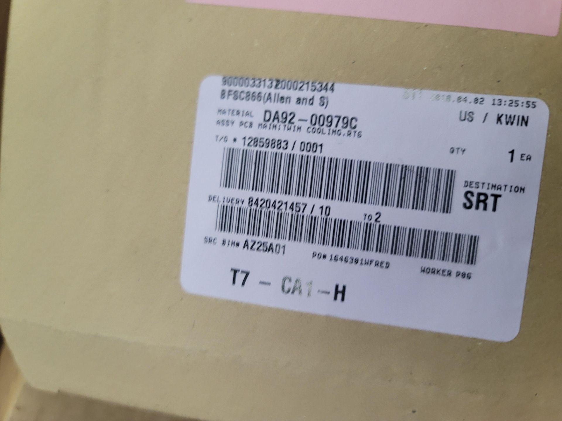 LOT - CONTENTS ONLY OF WIRE CART, TO CONTAIN APPLIANCE REPLACEMENT PARTS, PLUS BOX OF PARTS IN - Image 25 of 29