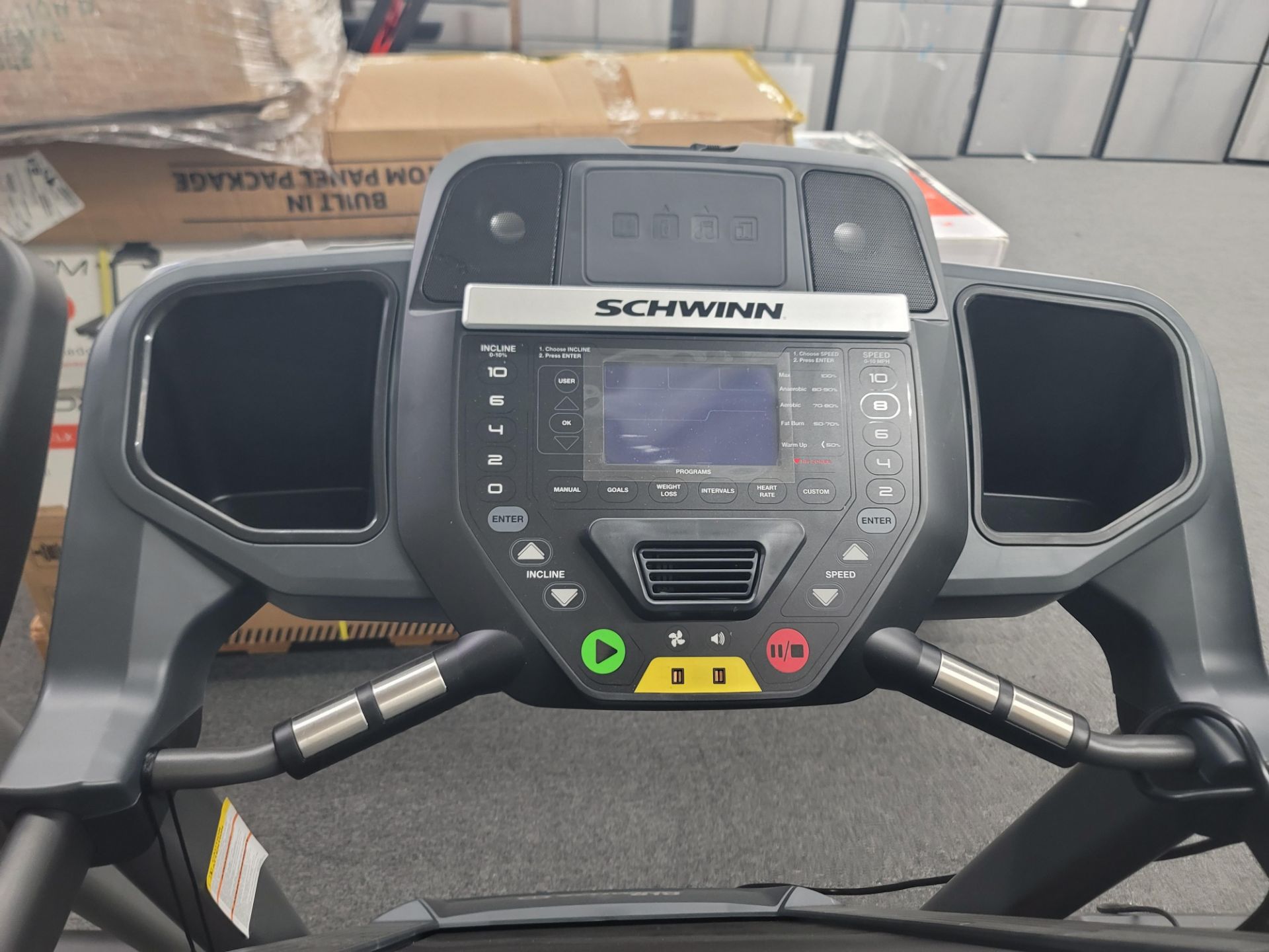 SCHWINN 810 TREADMILL IN BLACK, MODEL 100799 - Image 2 of 4