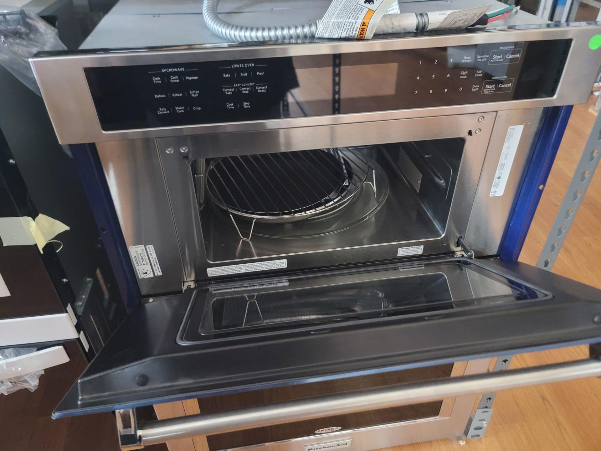 KITCHENAID 30" DOUBLE COMBINATION MICROWAVE & ELECTRIC WALL OVEN IN STAINLESS STEEL, CAPACITY: MICRO - Image 2 of 4