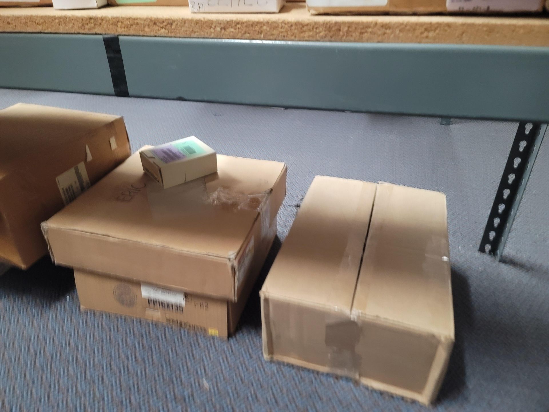 LOT - 8' SHELF UNIT W/ CONTENTS OF APPLIANCE REPLACEMENT PARTS - Image 19 of 19