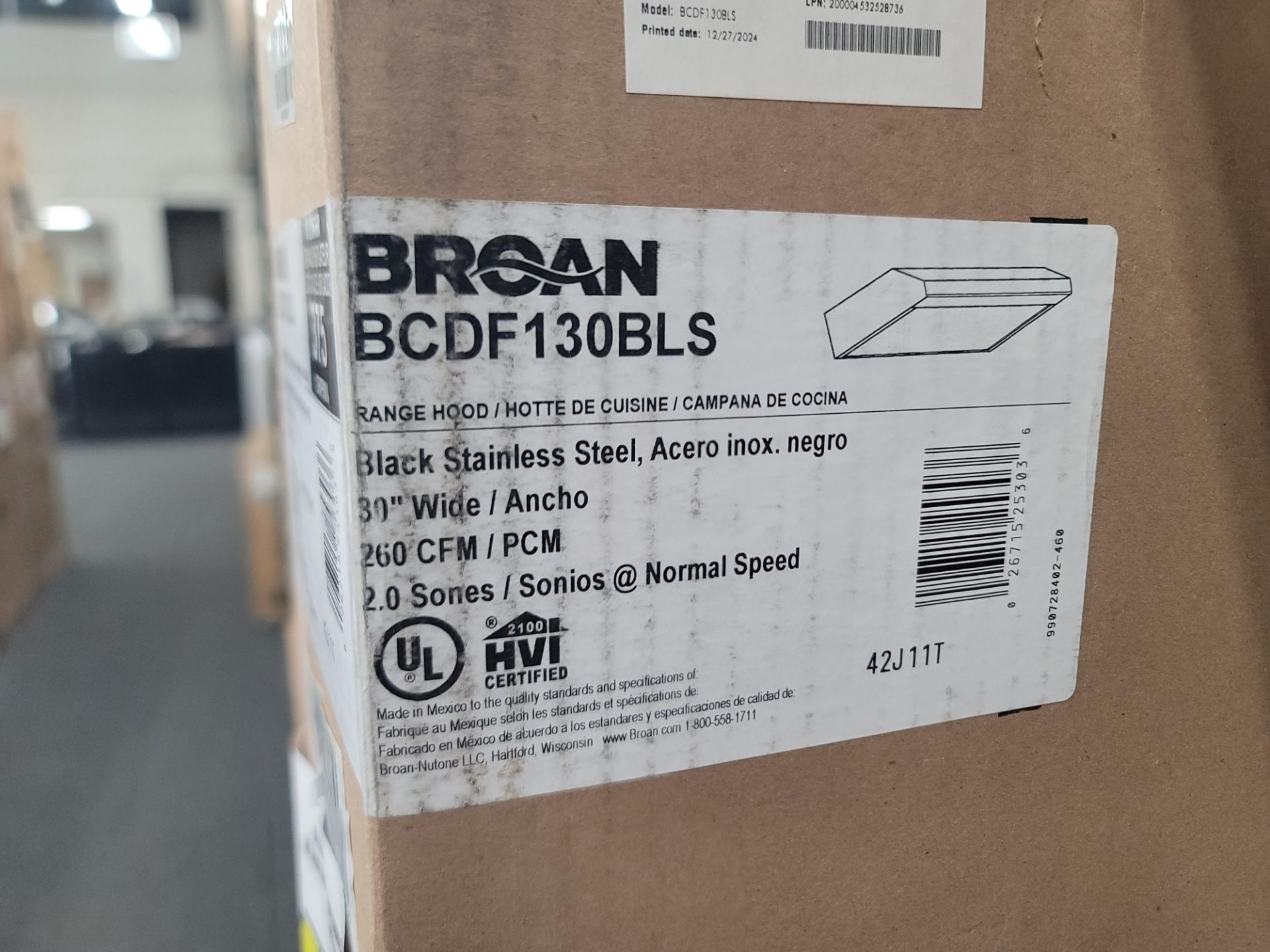 BROAN GLACIER 30" UNDER CABINET RANGE HOOD IN BLACK STAINLESS STEEL, MODEL BCDF130BLS, IN ORIGINAL - Image 2 of 3