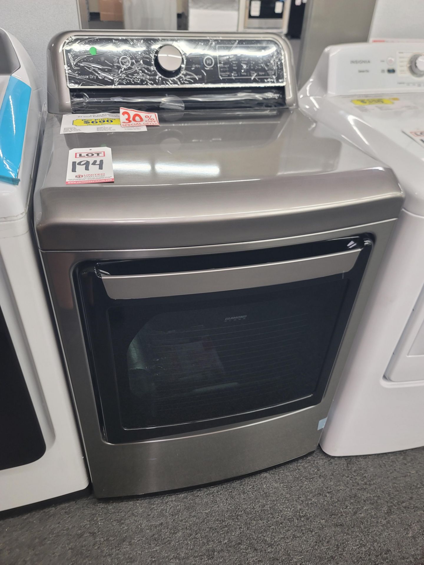 LG 27" ELECTRIC SMART DRYER IN GRAPHITE, 7.3 CU. FT. CAPACITY, MODEL DLE7300VE